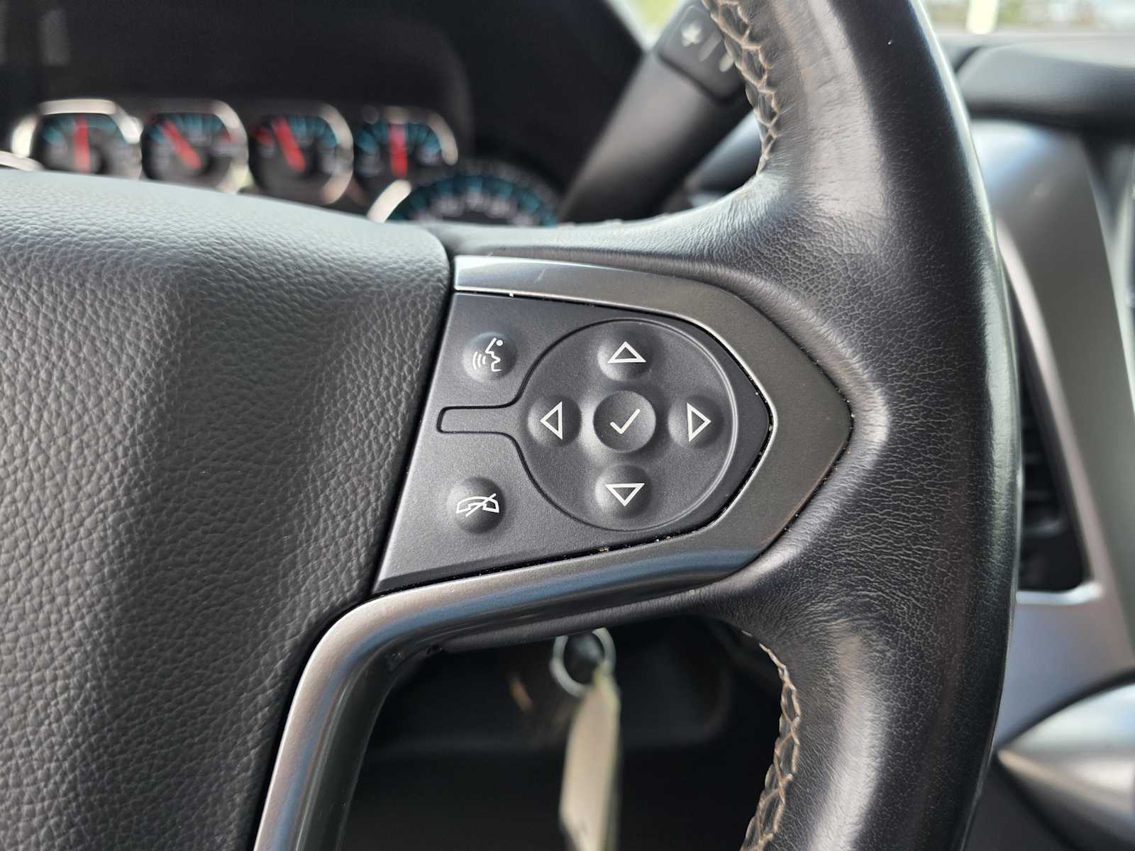 Thumbnail: 2019 Chevrolet Tahoe - 25