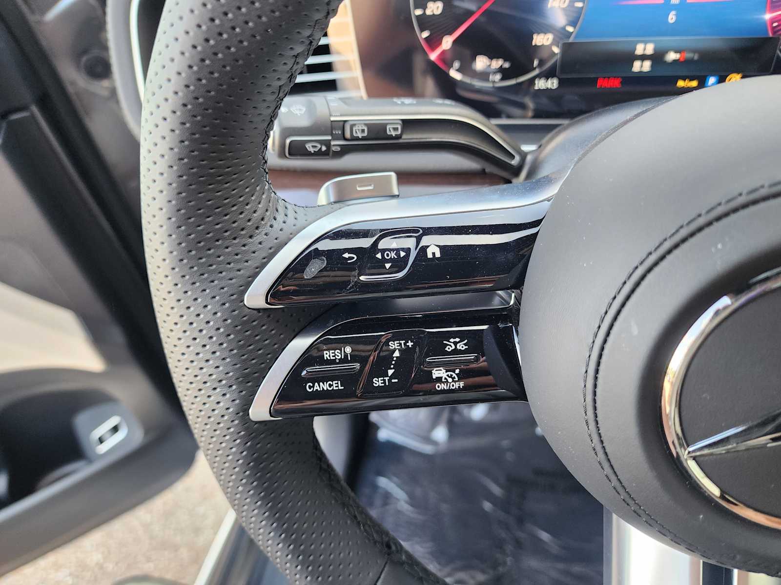 Thumbnail: 2025 Mercedes-Benz GLS - 19