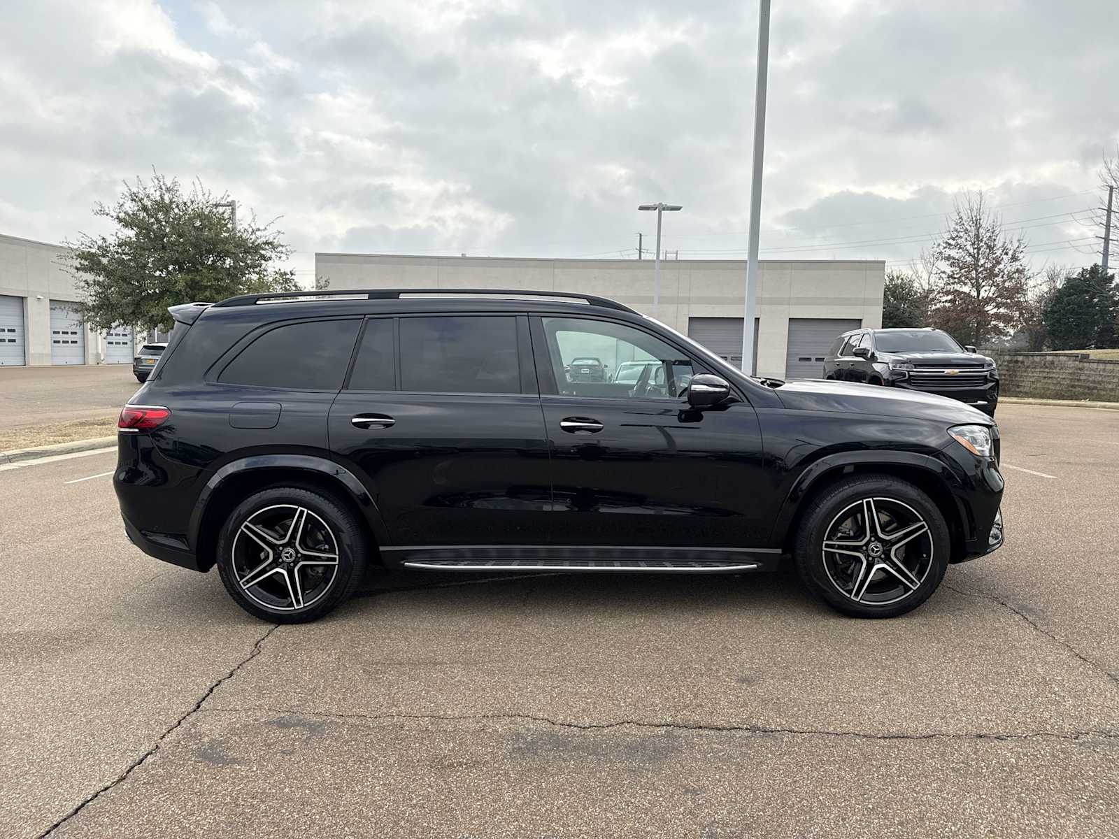 Thumbnail: 2023 Mercedes-Benz GLS - 6