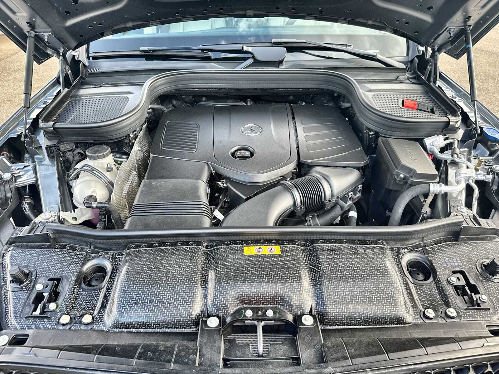 Thumbnail: 2026 Mercedes-Benz GLE - 13