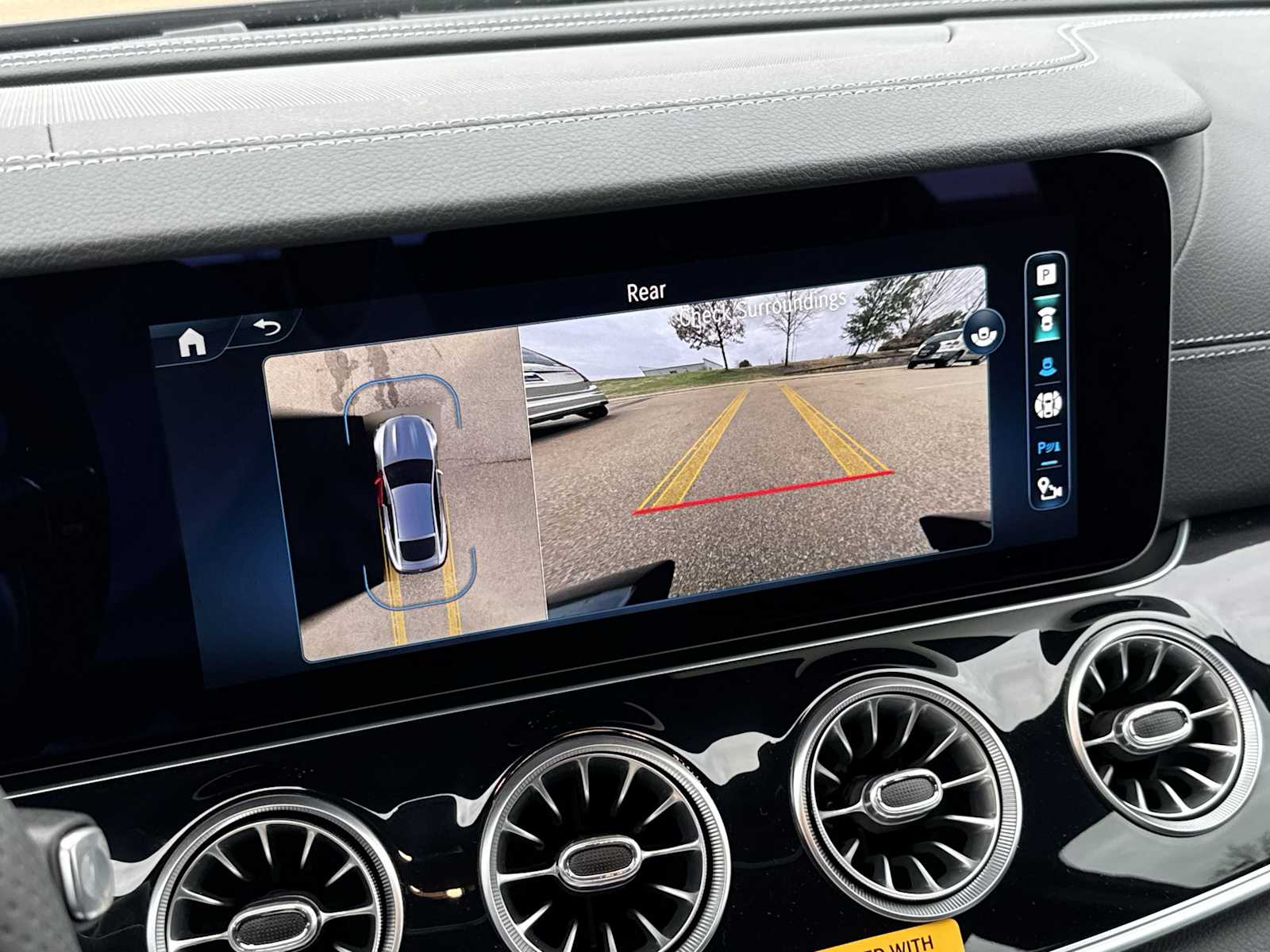 Thumbnail: 2026 Mercedes-Benz AMG GT - 23