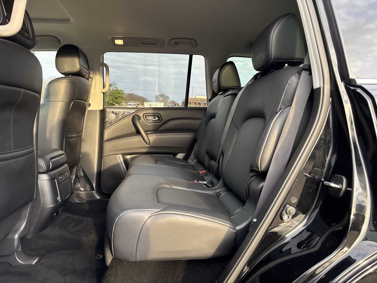 Thumbnail: 2022 INFINITI QX80 - 17