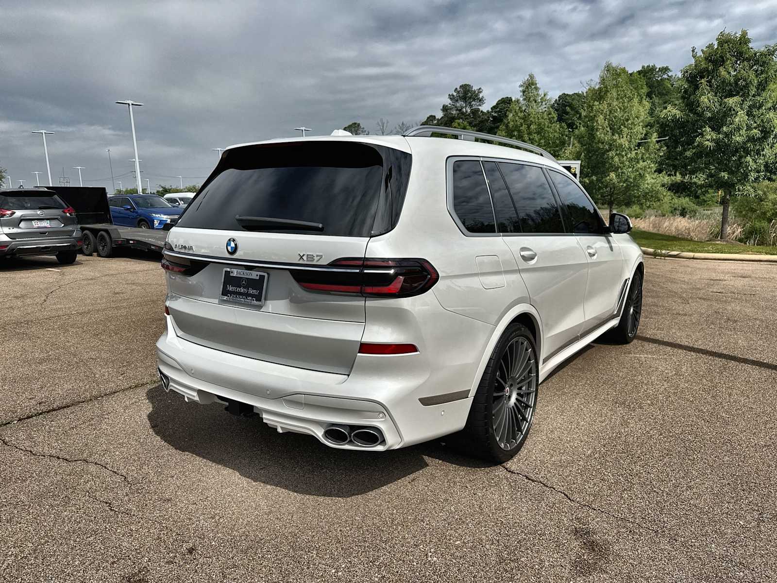Thumbnail: 2024 BMW X7 - 8