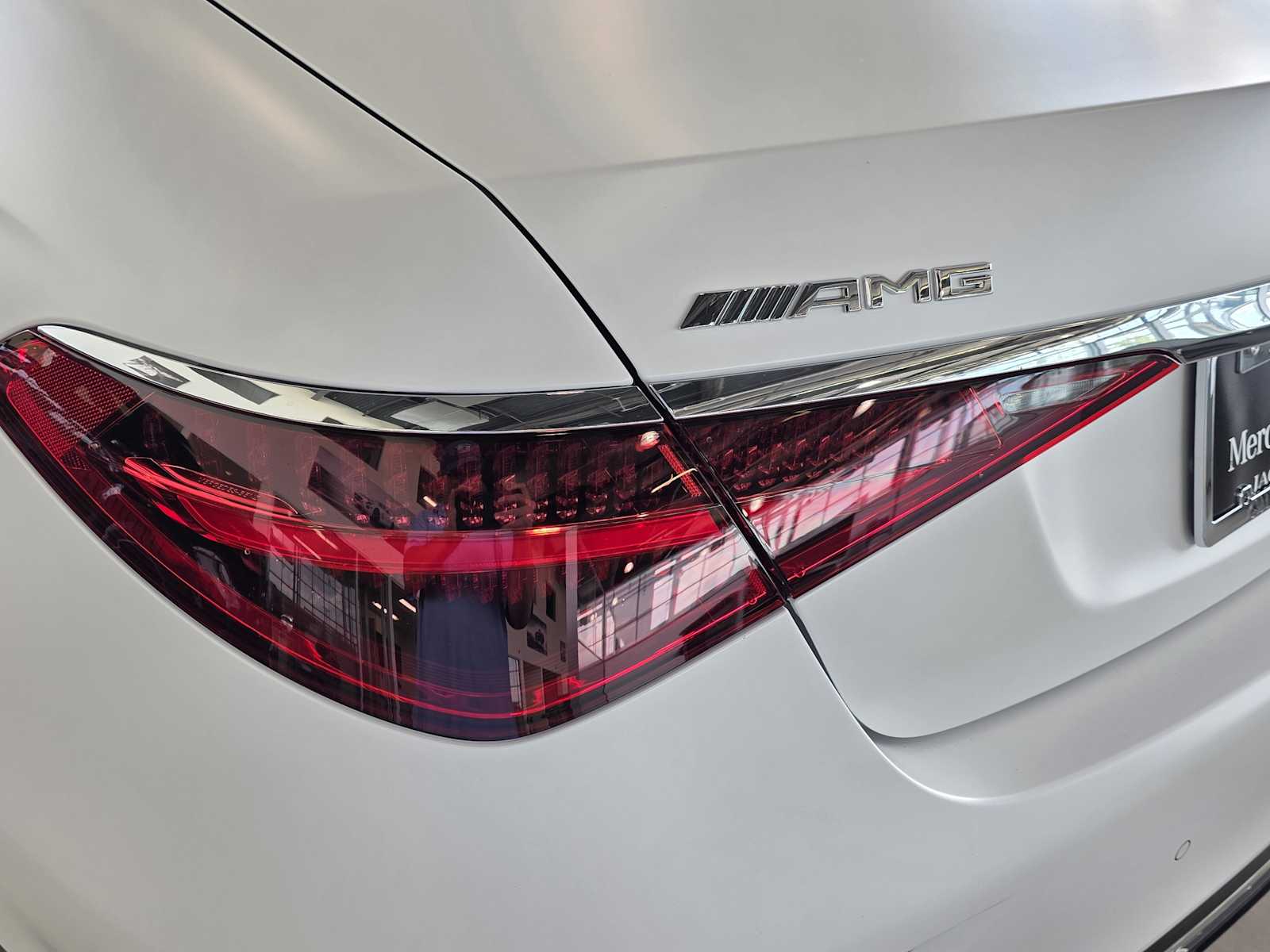 Thumbnail: 2026 Mercedes-Benz S-Class - 7