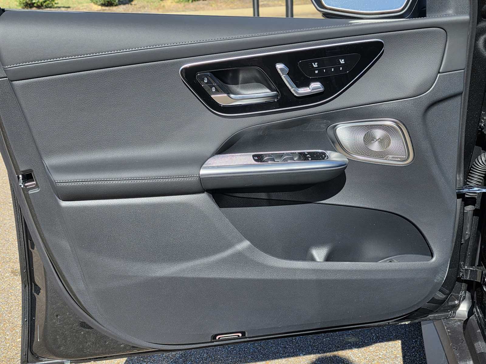 Thumbnail: 2026 Mercedes-Benz GLC - 16