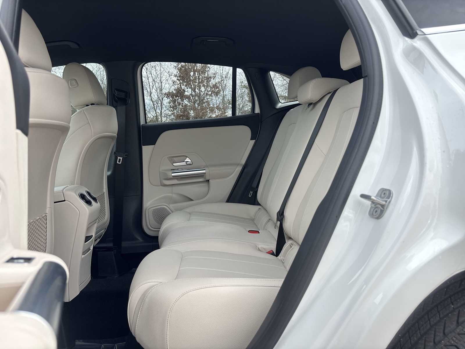 Thumbnail: 2026 Mercedes-Benz GLA - 17