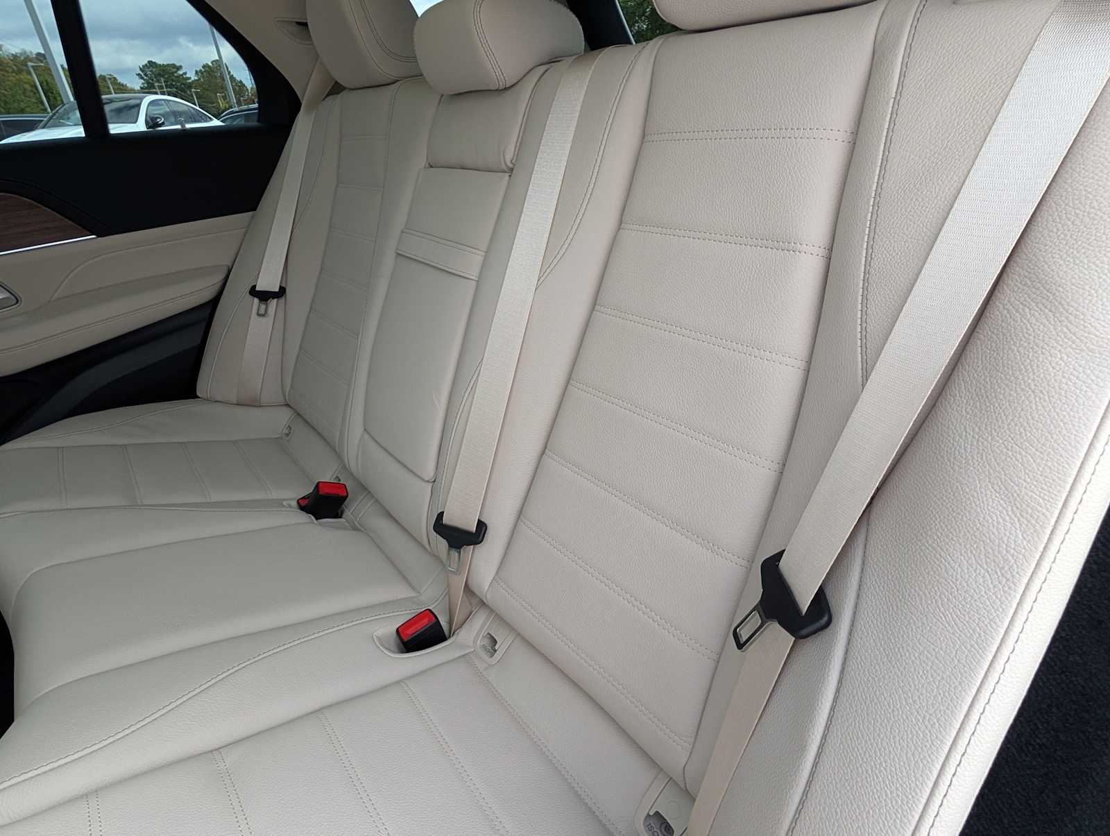 Thumbnail: 2026 Mercedes-Benz GLE - 25