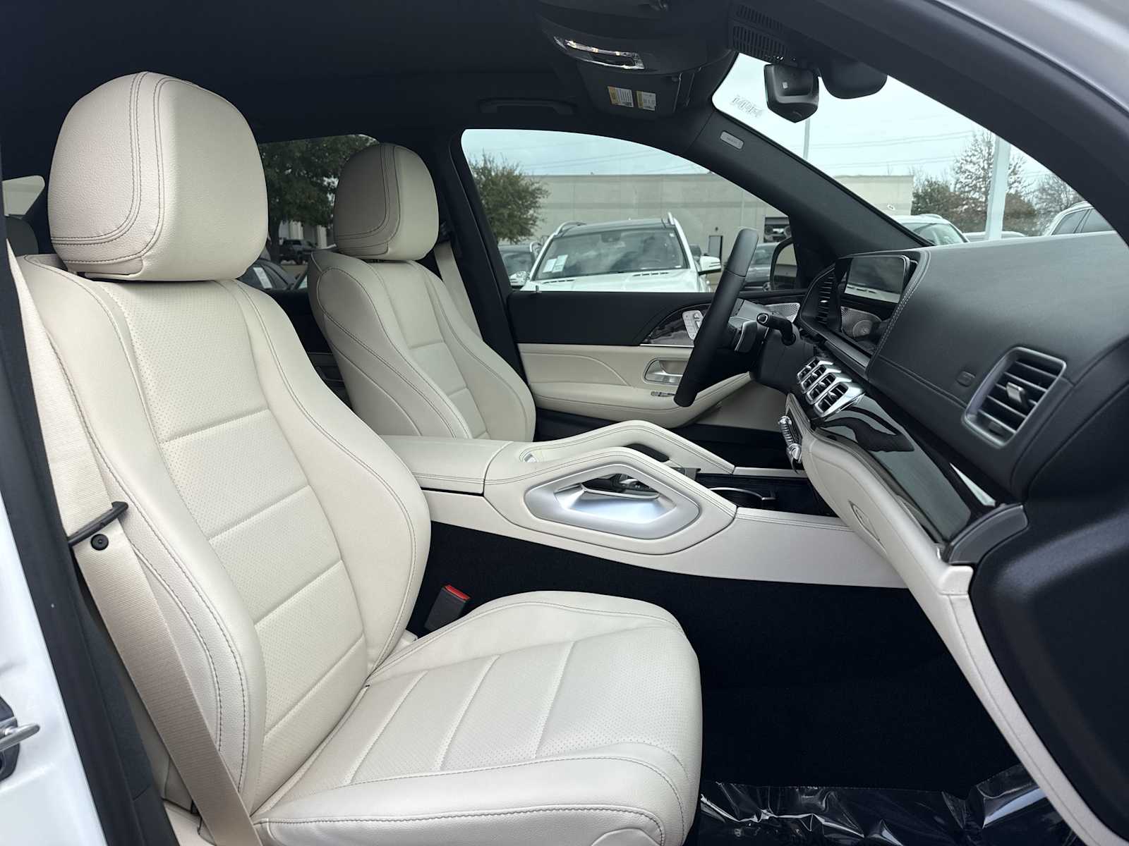 Thumbnail: 2026 Mercedes-Benz GLE - 20