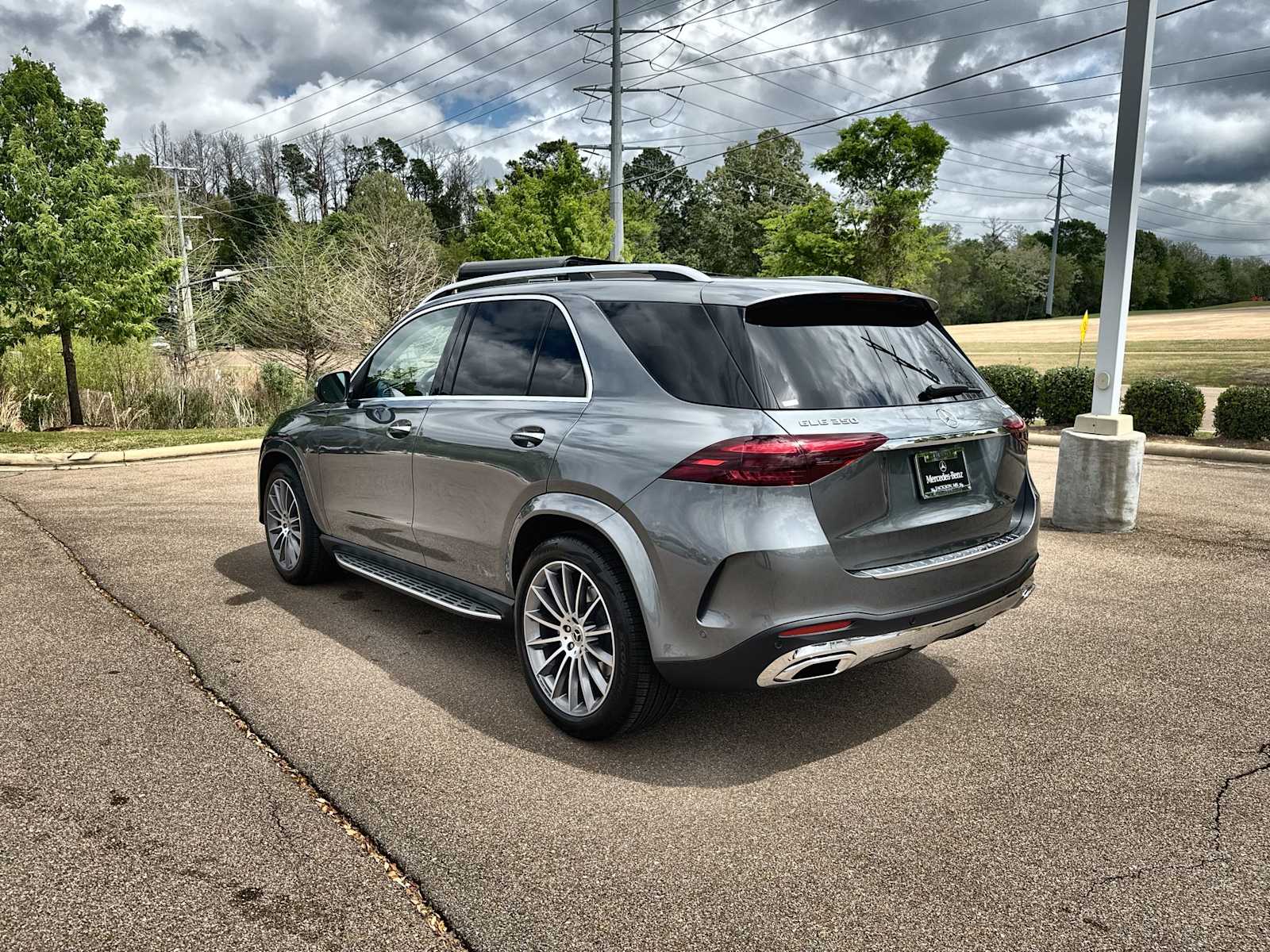 Thumbnail: 2026 Mercedes-Benz GLE - 6