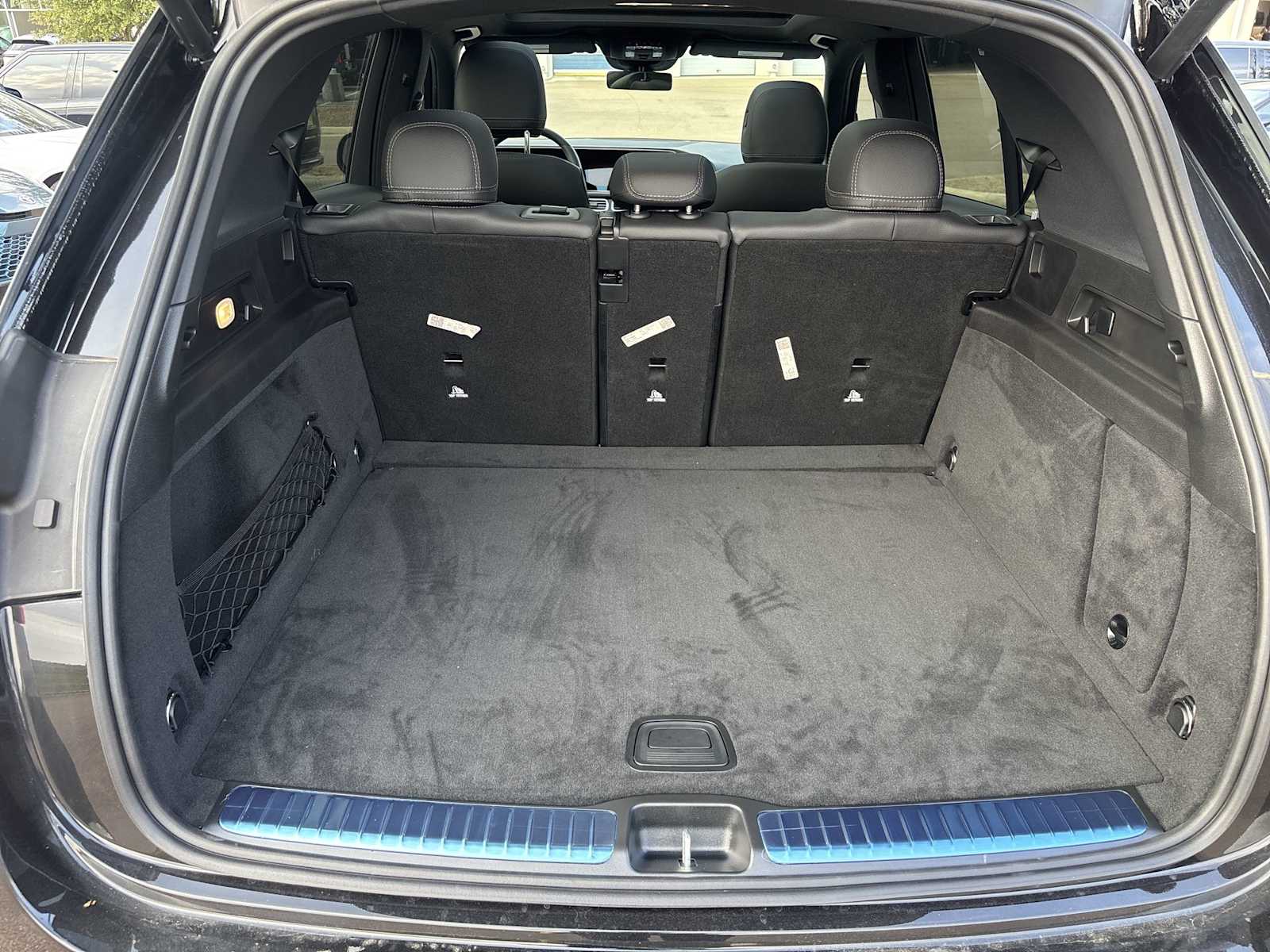 Thumbnail: 2026 Mercedes-Benz GLE - 26