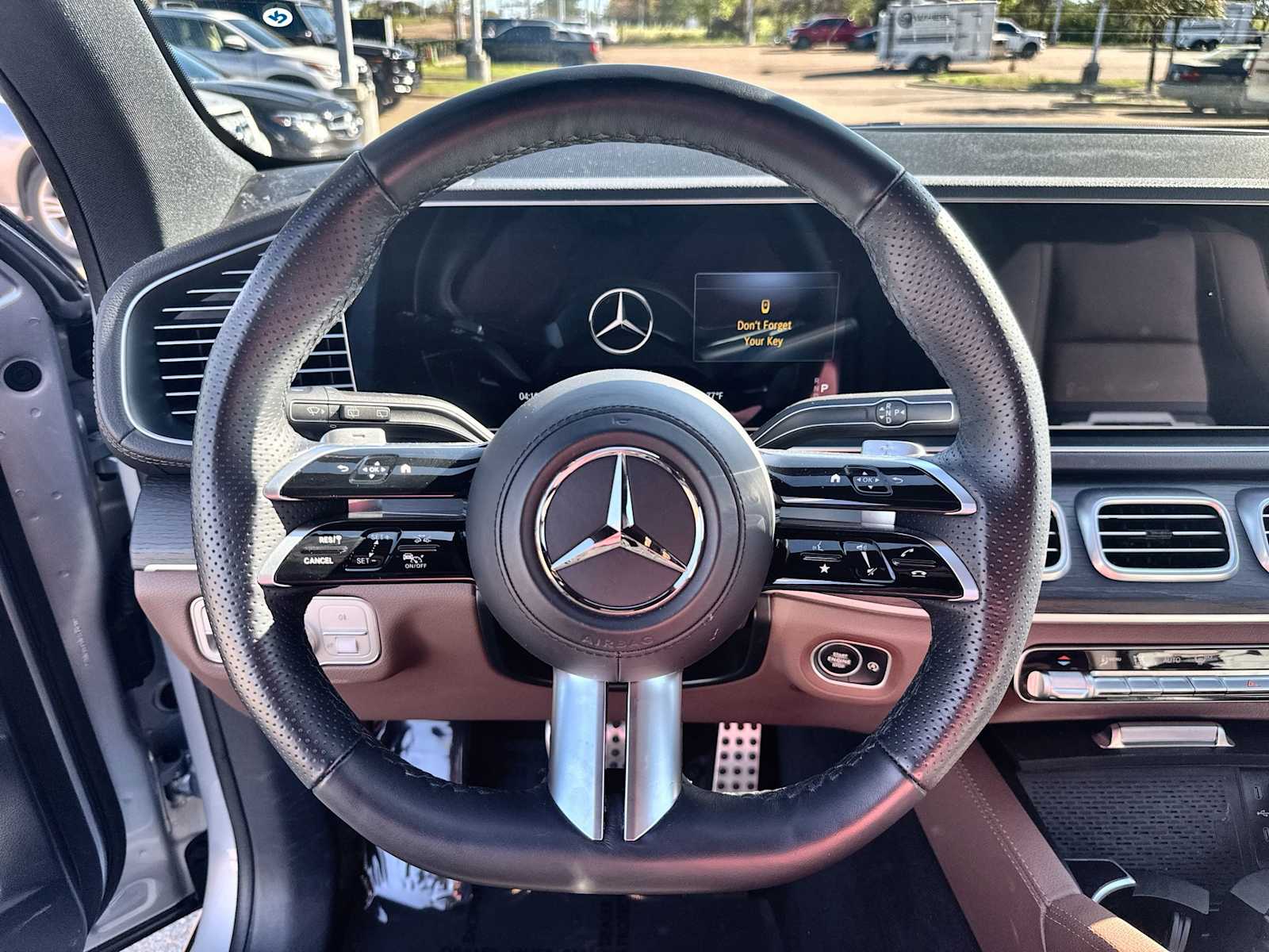 Thumbnail: 2025 Mercedes-Benz GLS - 21