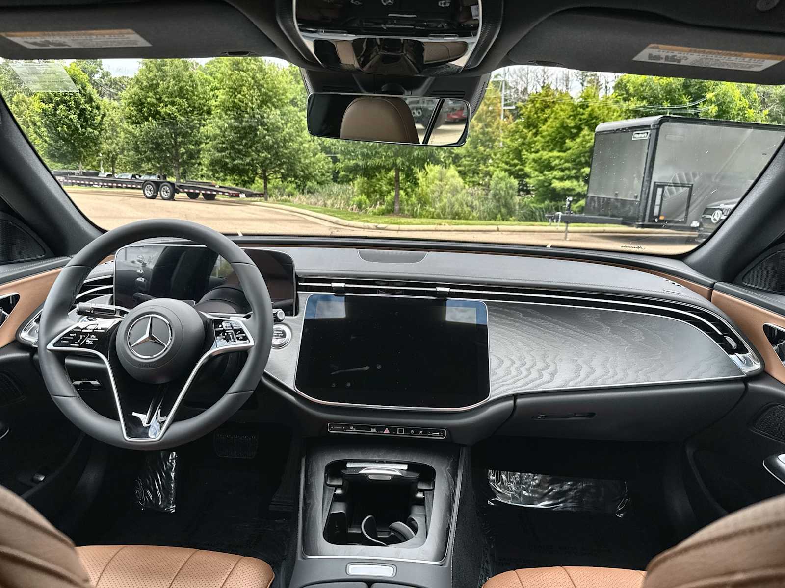 Thumbnail: 2026 Mercedes-Benz E-Class - 20