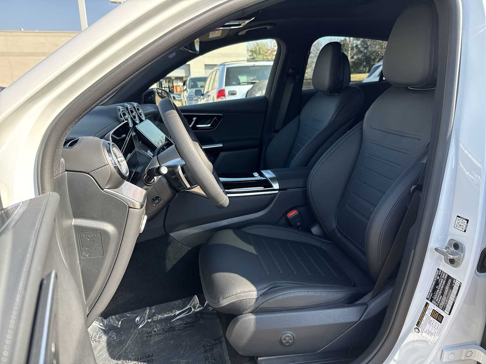 Thumbnail: 2026 Mercedes-Benz GLC - 15