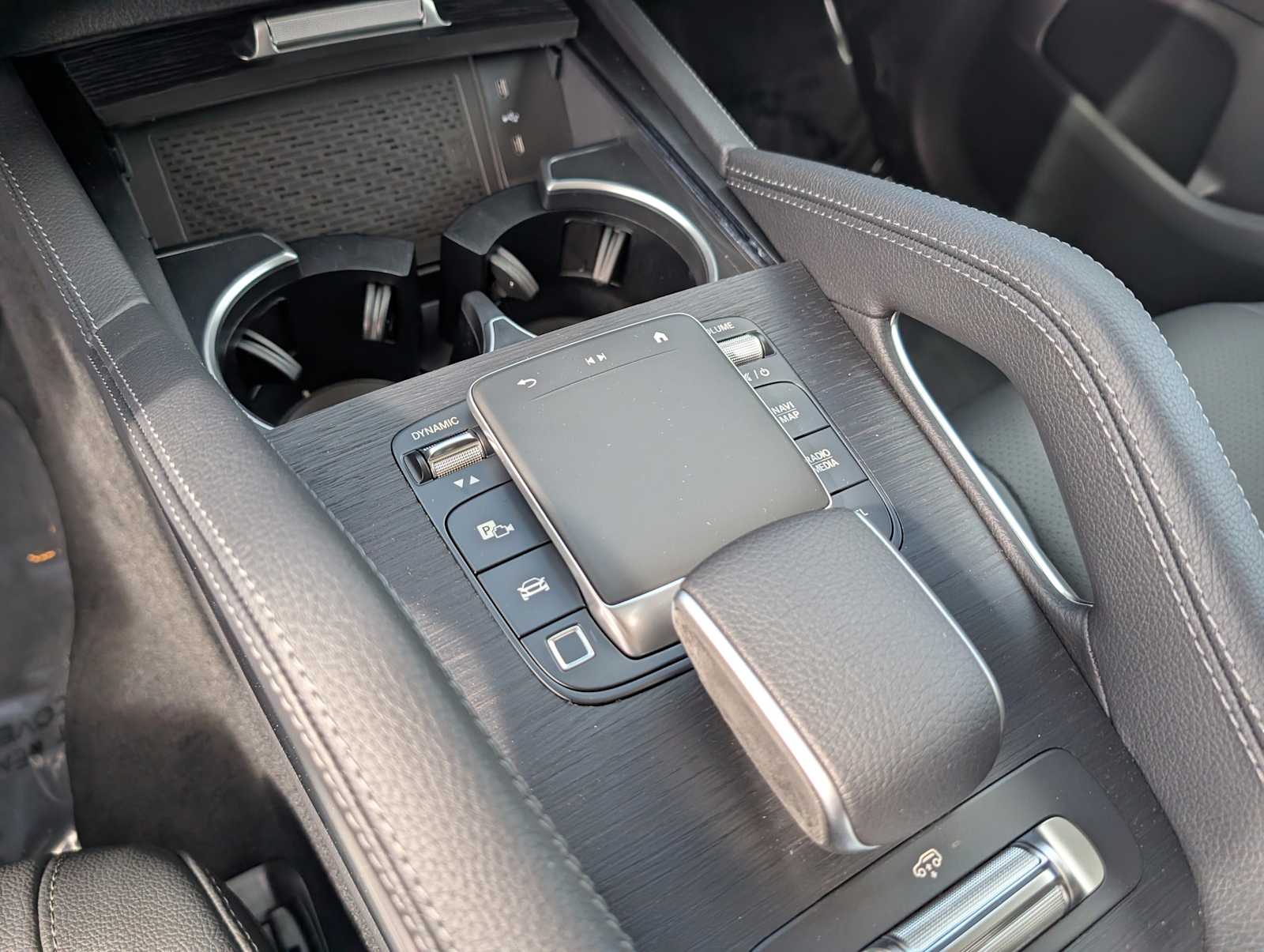 Thumbnail: 2026 Mercedes-Benz GLS - 14