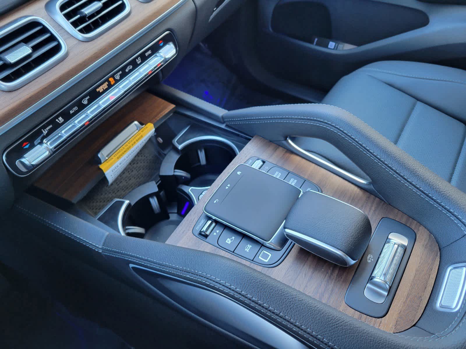 Thumbnail: 2025 Mercedes-Benz GLS - 17