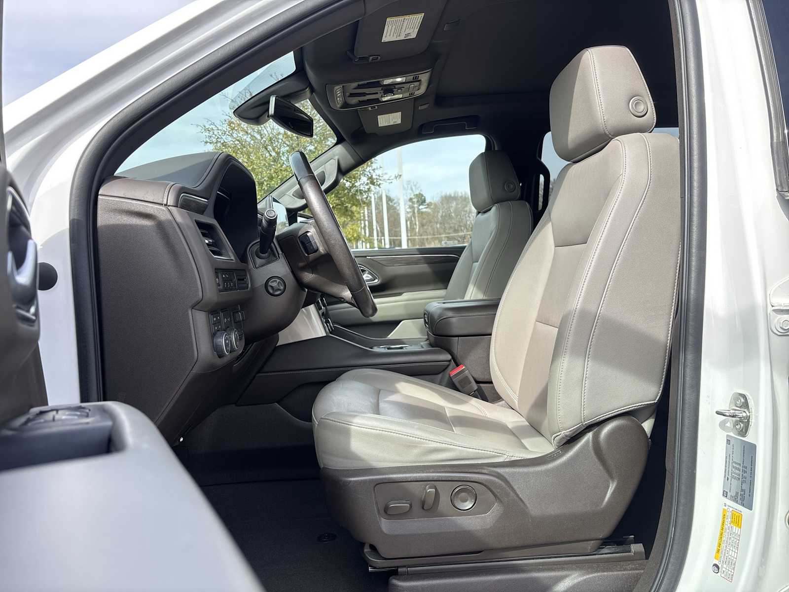 Thumbnail: 2022 Chevrolet Tahoe - 2