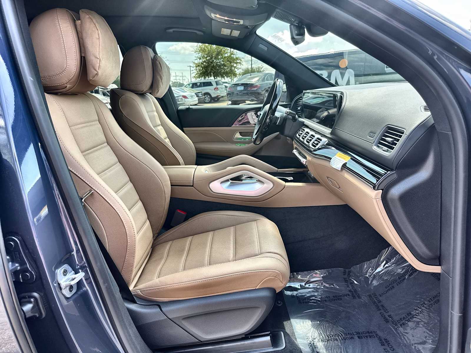 Thumbnail: 2026 Mercedes-Benz GLS - 9