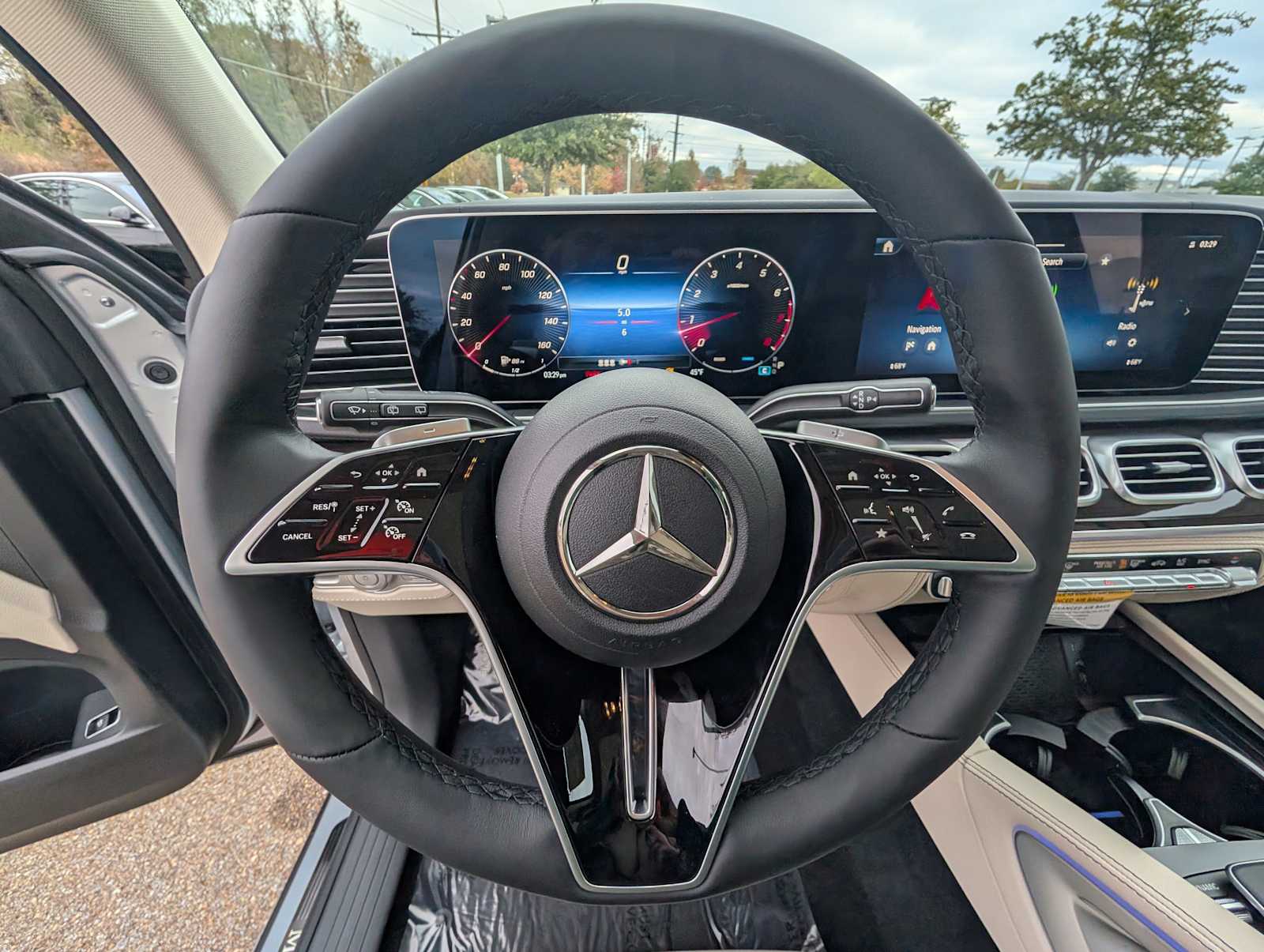 Thumbnail: 2026 Mercedes-Benz GLE - 8