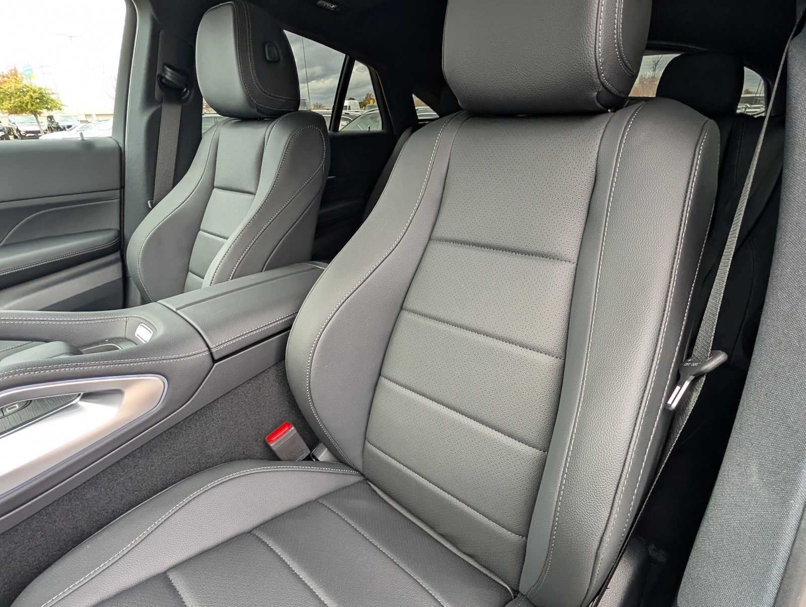 Thumbnail: 2026 Mercedes-Benz GLE - 16