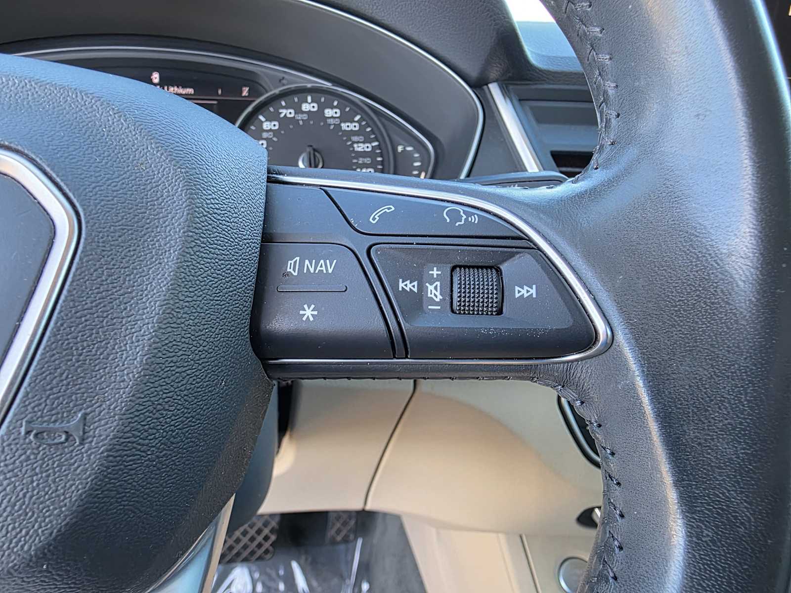 Thumbnail: 2020 Audi Q5 - 23