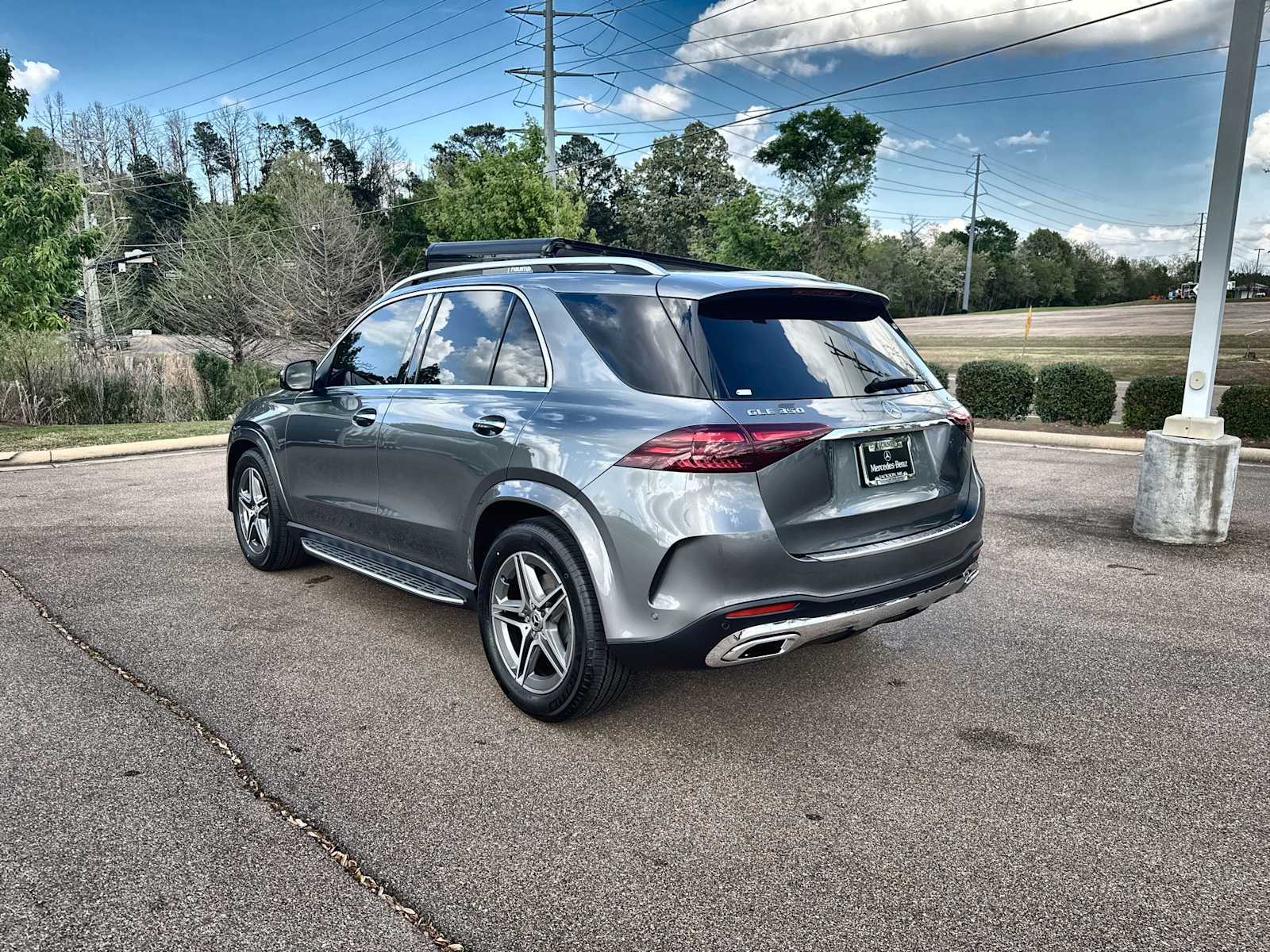 Thumbnail: 2026 Mercedes-Benz GLE - 6