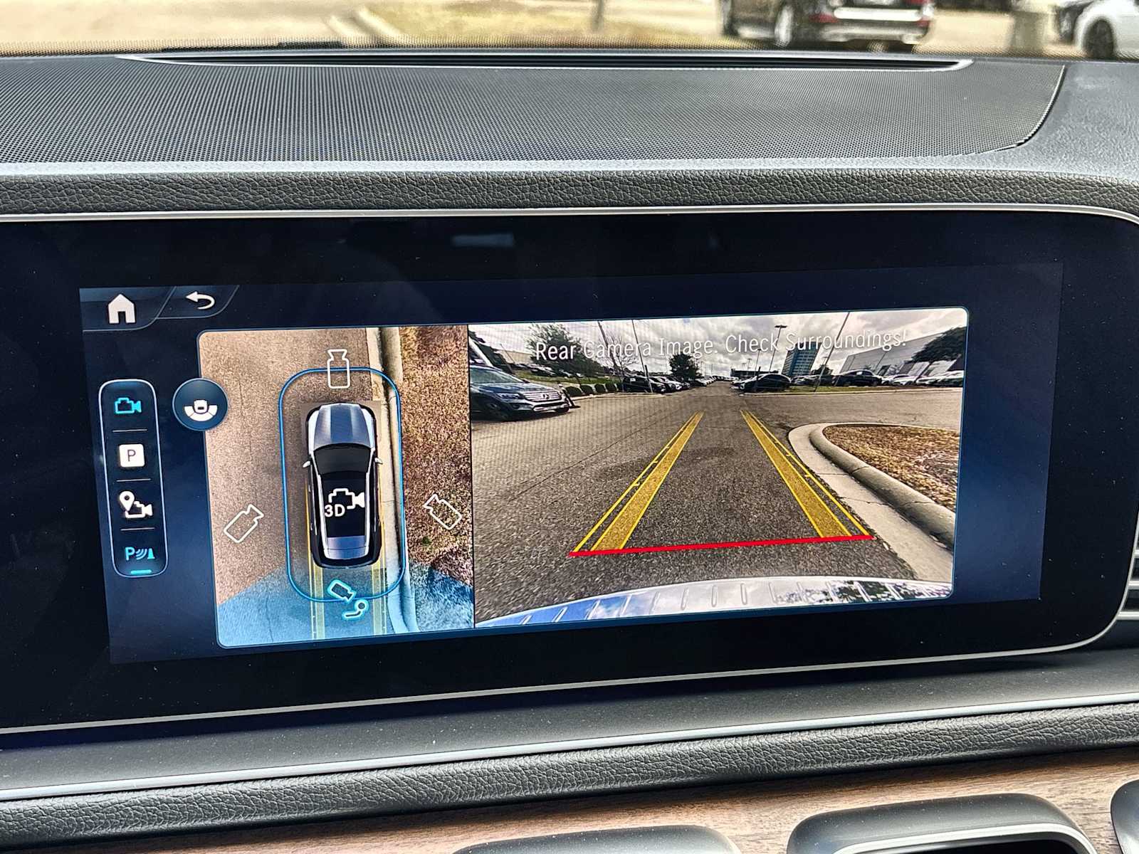 Thumbnail: 2026 Mercedes-Benz GLE - 27