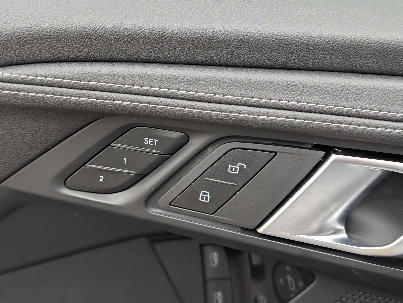 Thumbnail: 2024 BMW 2 Series - 25