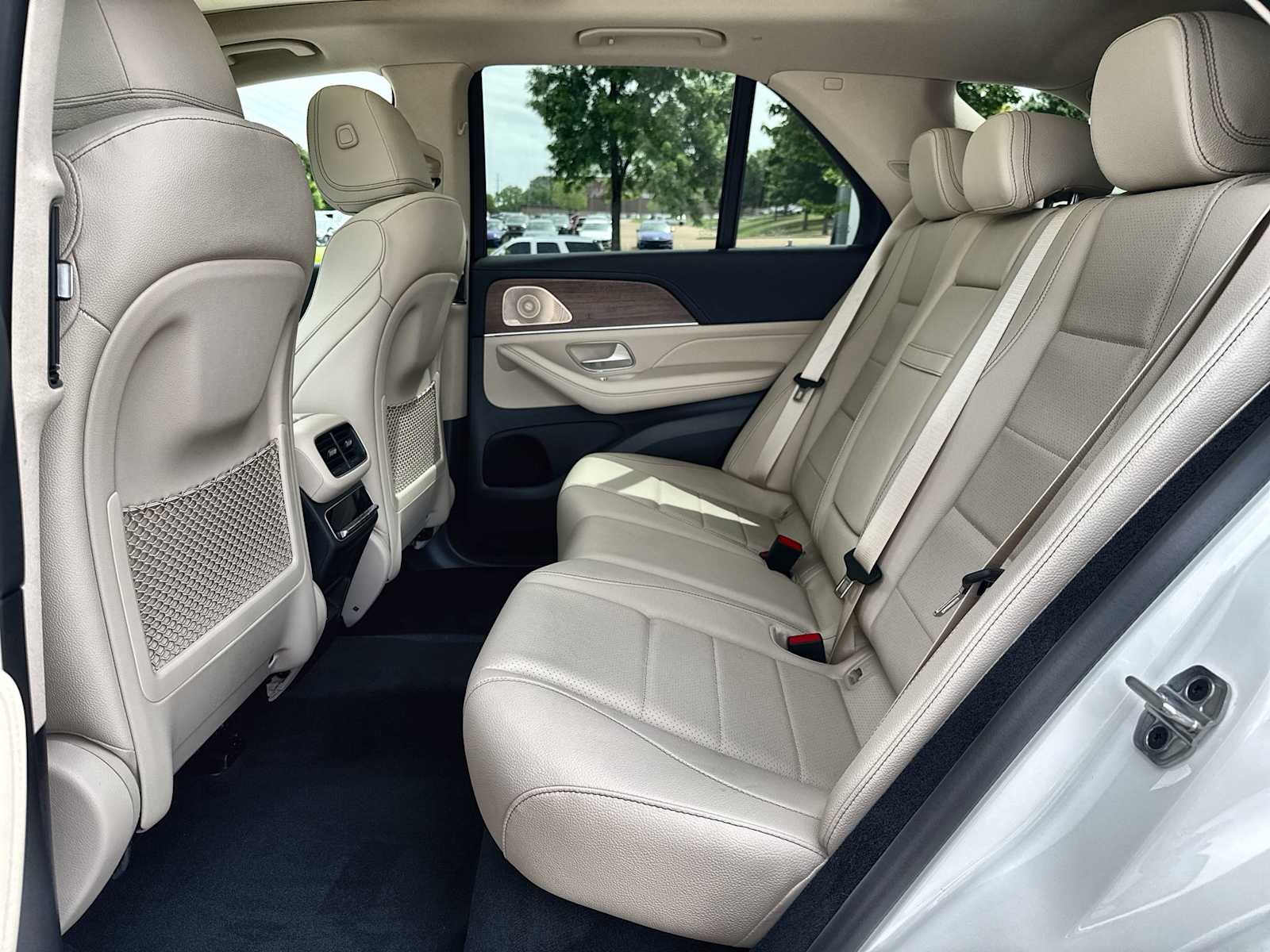 Thumbnail: 2026 Mercedes-Benz GLE - 4