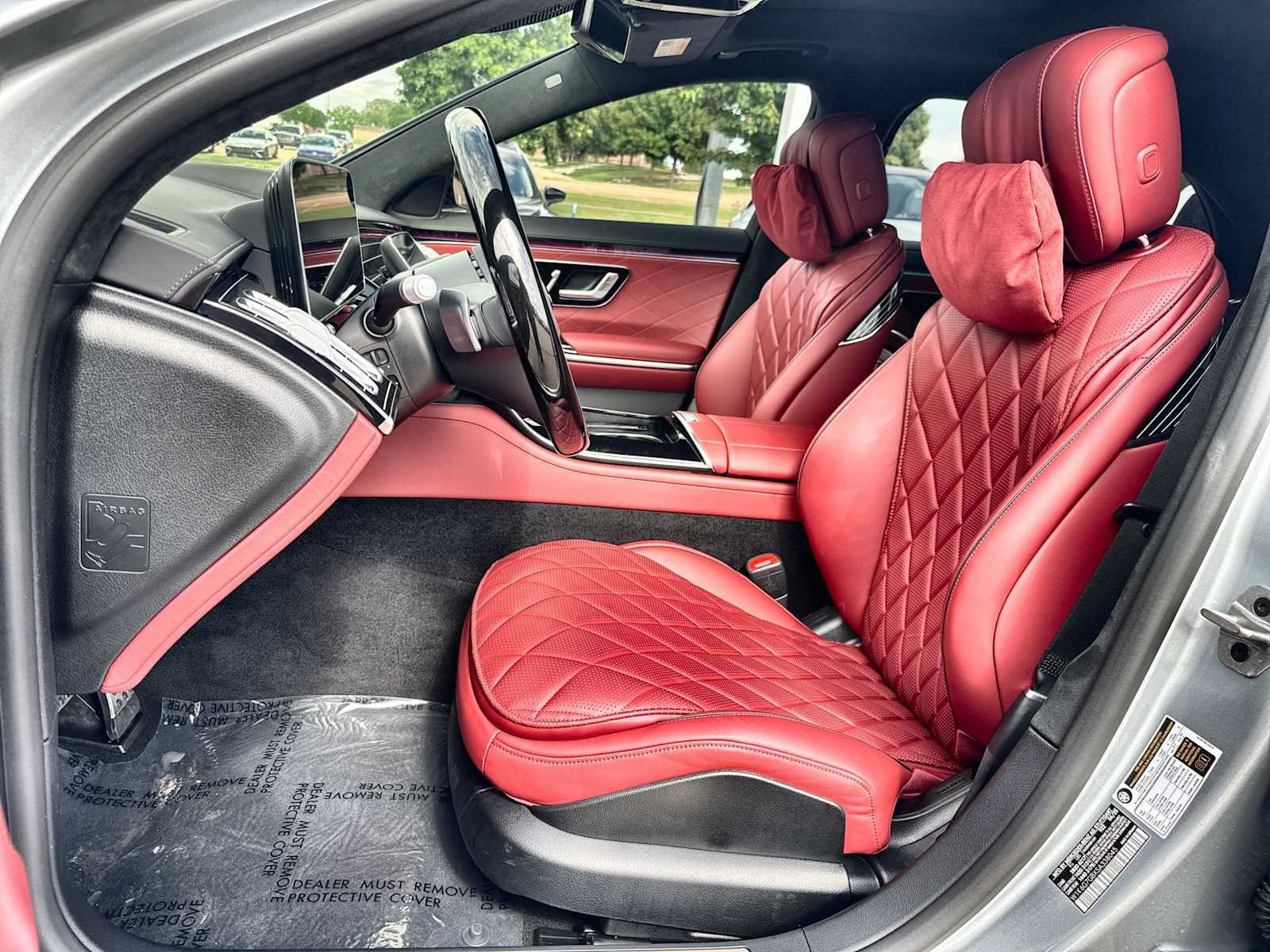 Thumbnail: 2025 Mercedes-Benz S-Class - 3