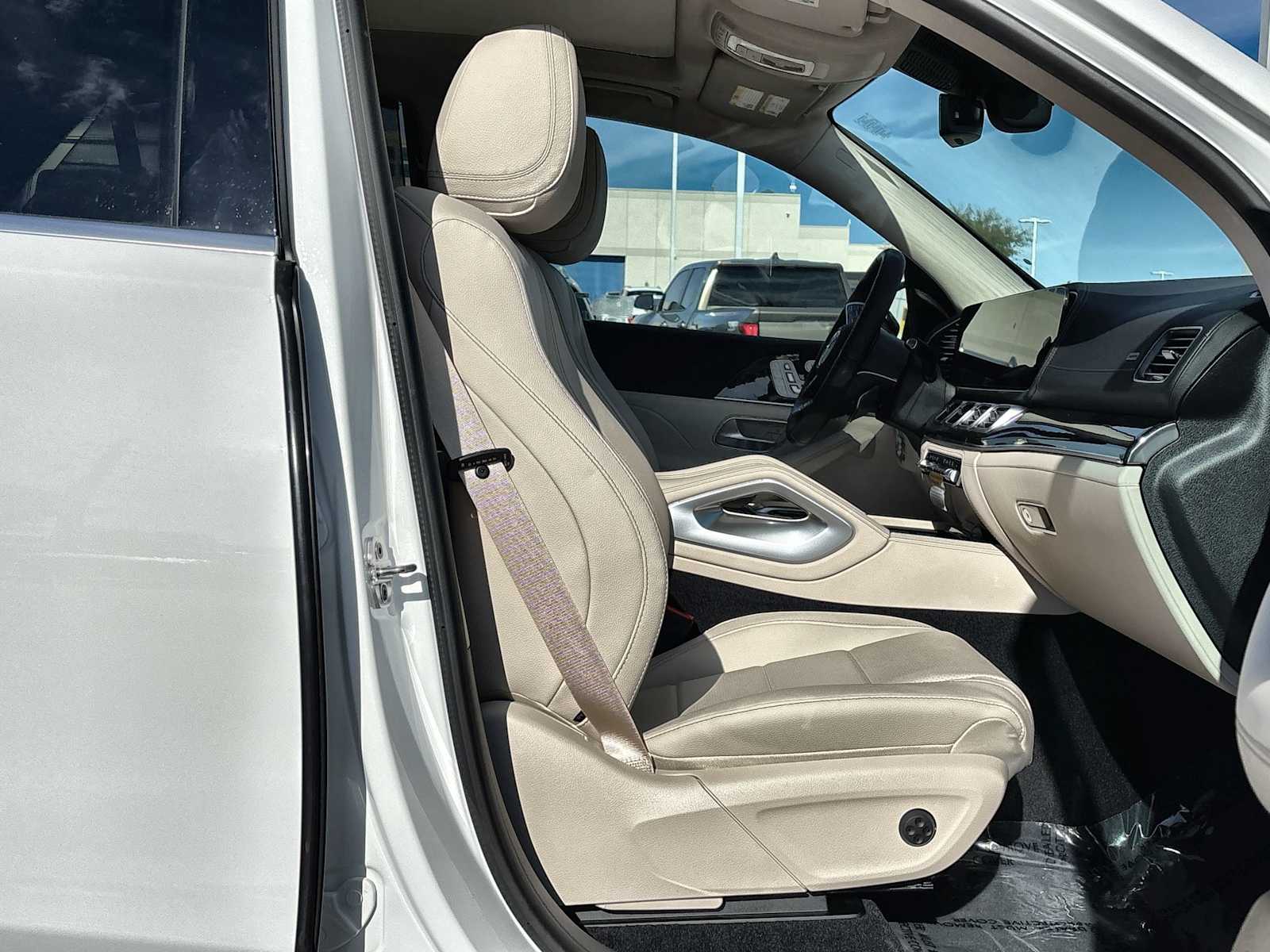 Thumbnail: 2026 Mercedes-Benz GLE - 9