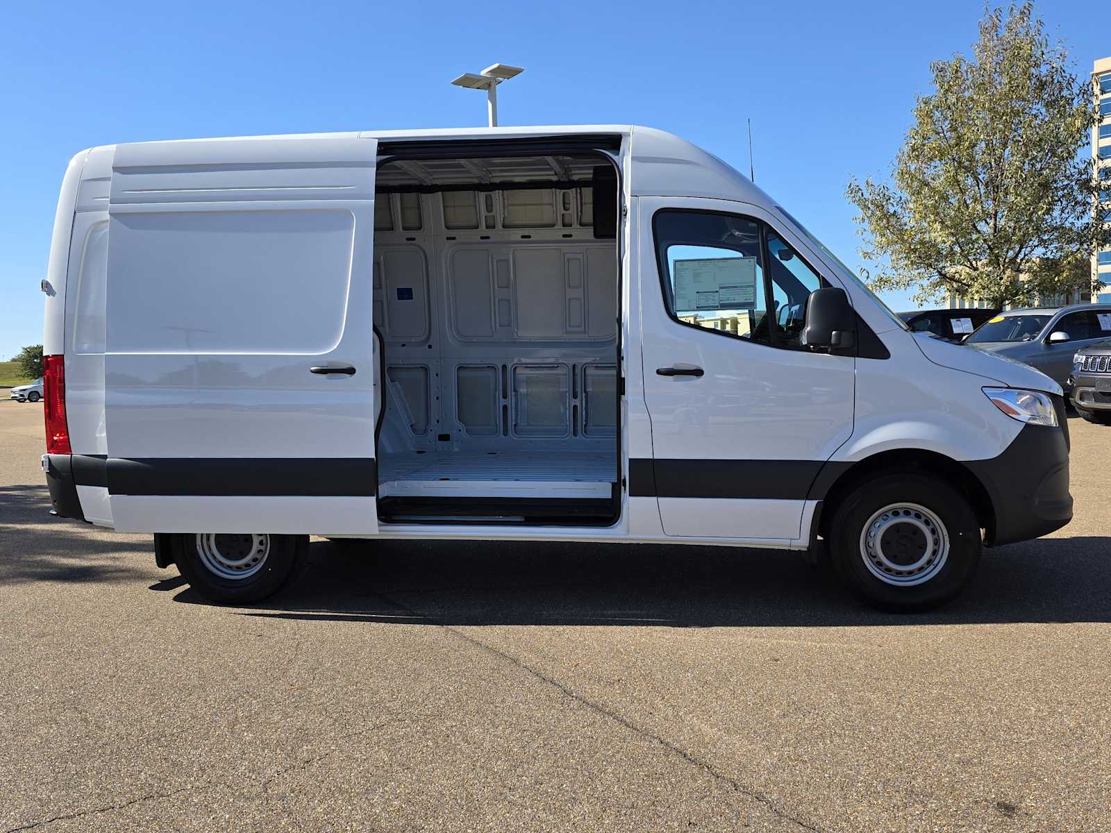 Thumbnail: 2026 Mercedes-Benz Sprinter - 25