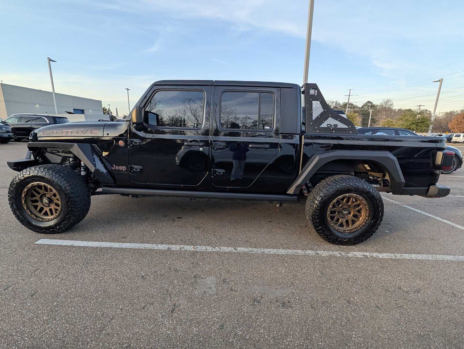 Thumbnail: 2021 Jeep Gladiator - 2