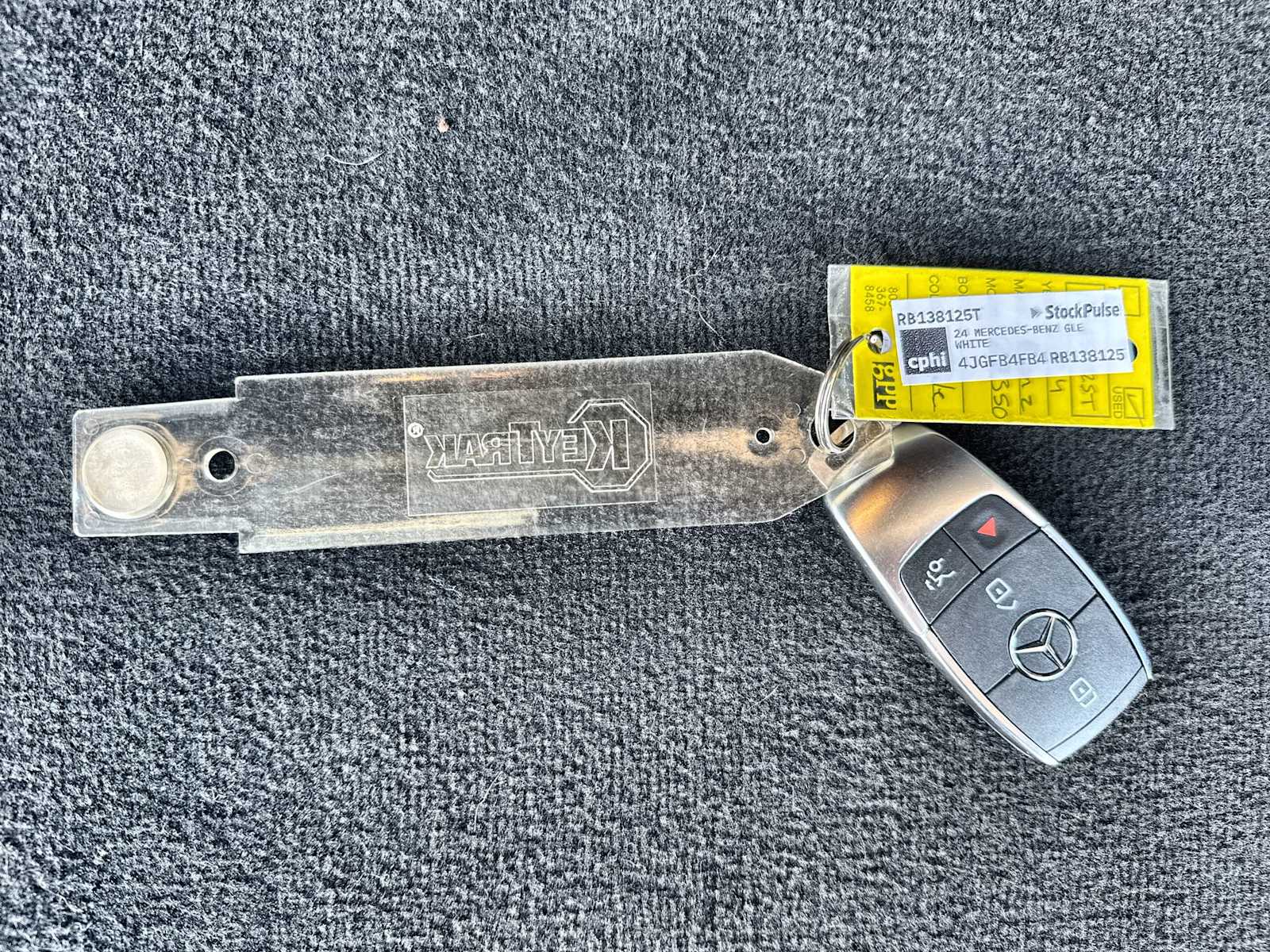 Thumbnail: 2024 Mercedes-Benz GLE - 26