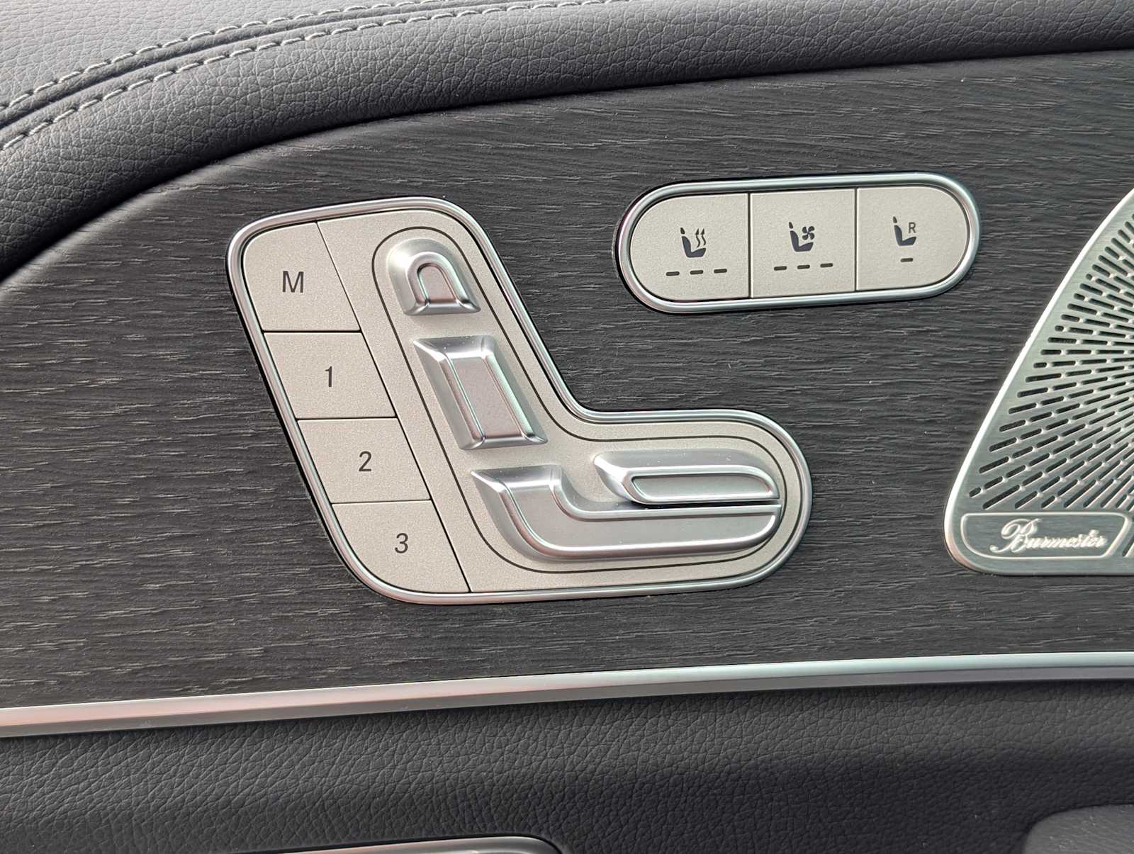 Thumbnail: 2026 Mercedes-Benz GLE - 21