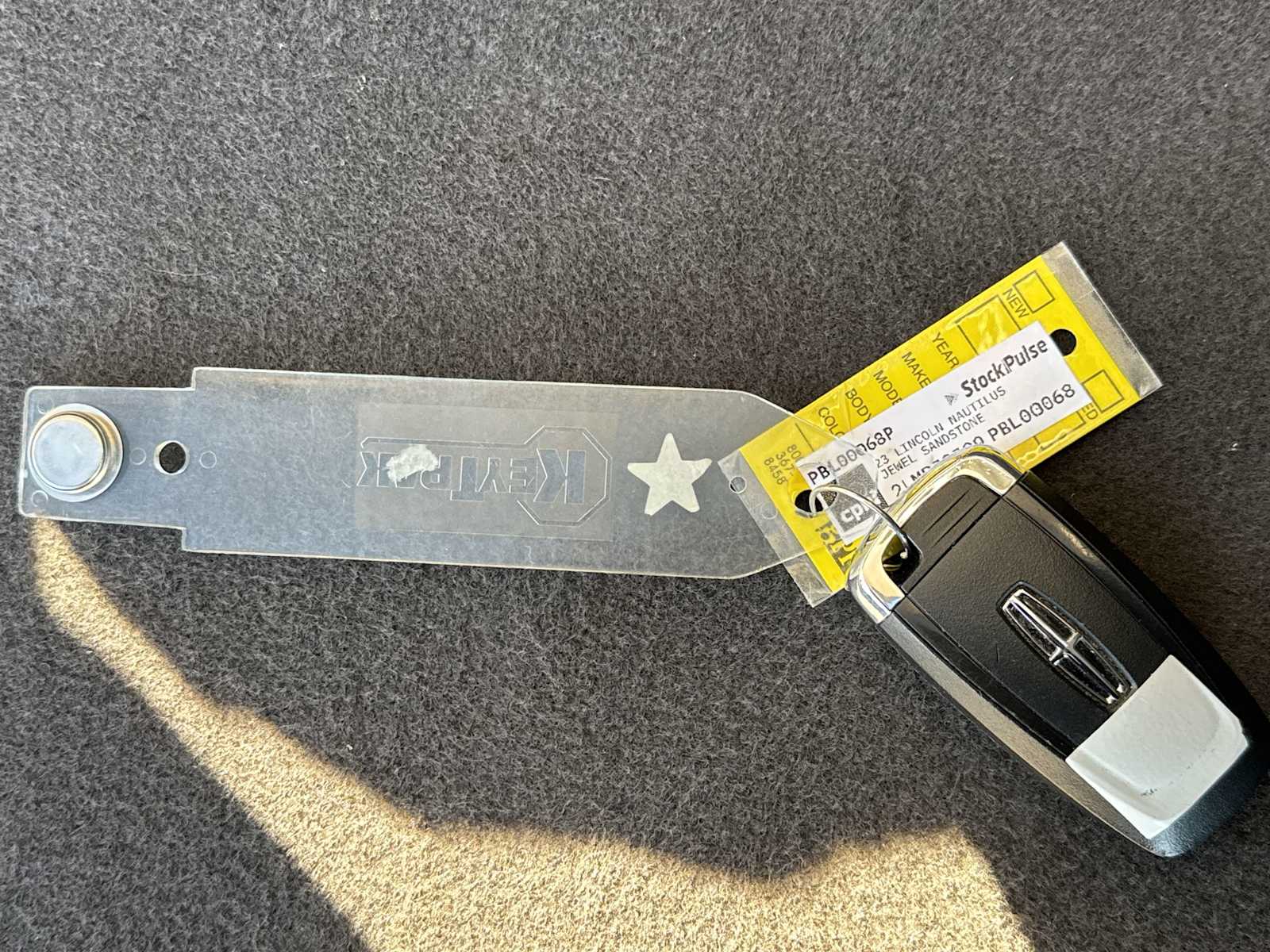 Thumbnail: 2023 Lincoln Nautilus - 26