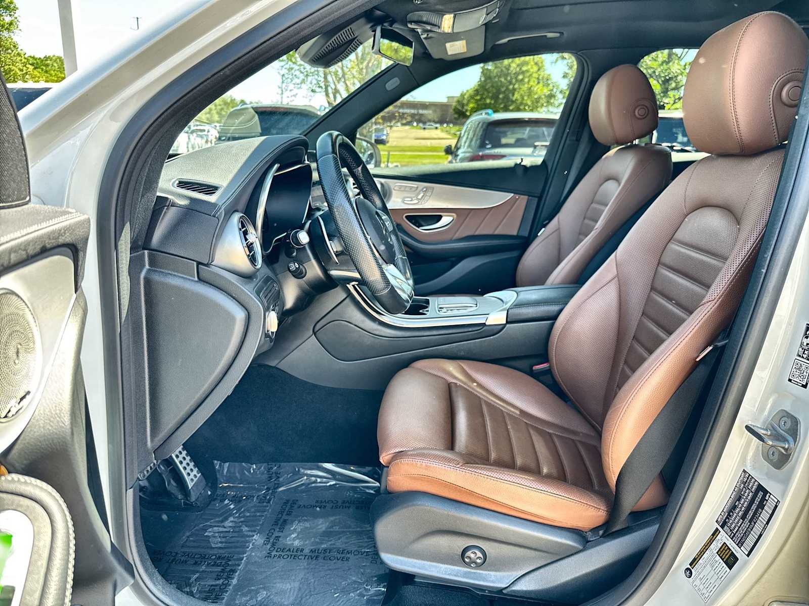 Thumbnail: 2021 Mercedes-Benz GLC - 2