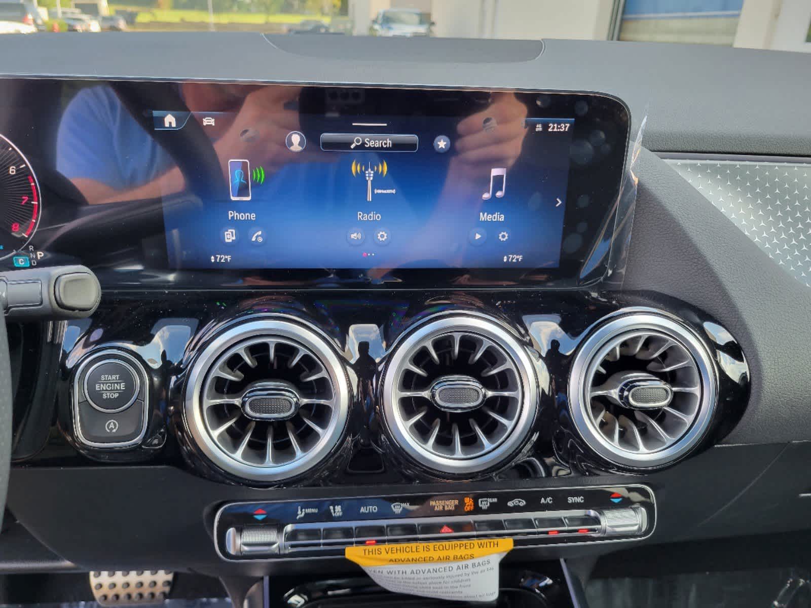 Thumbnail: 2025 Mercedes-Benz GLA - 3