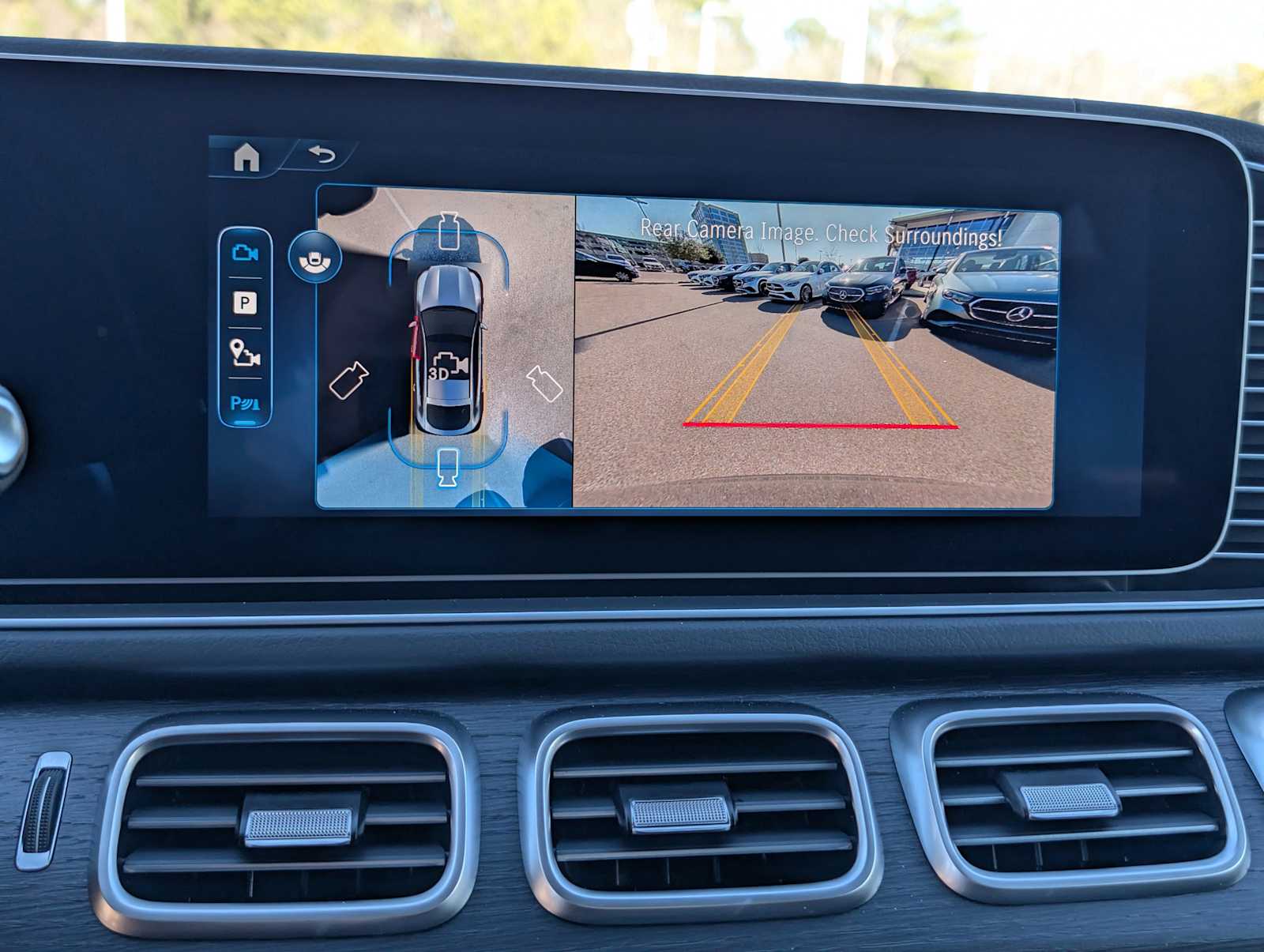 Thumbnail: 2026 Mercedes-Benz GLE - 16