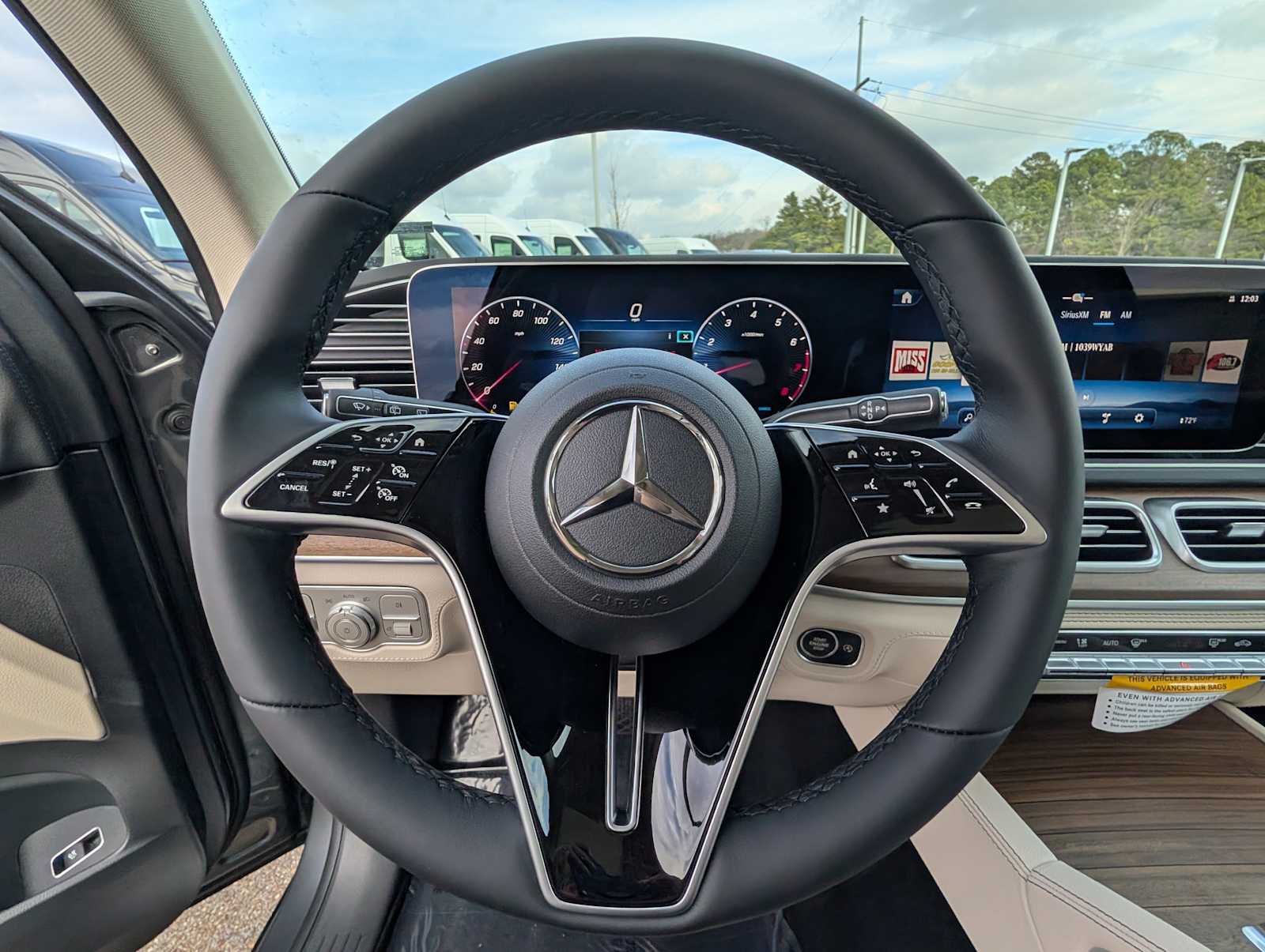 Thumbnail: 2026 Mercedes-Benz GLE - 8