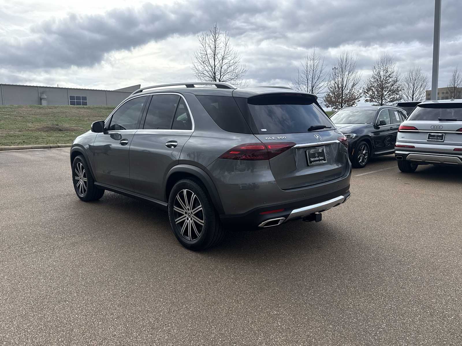 Thumbnail: 2026 Mercedes-Benz GLE - 4