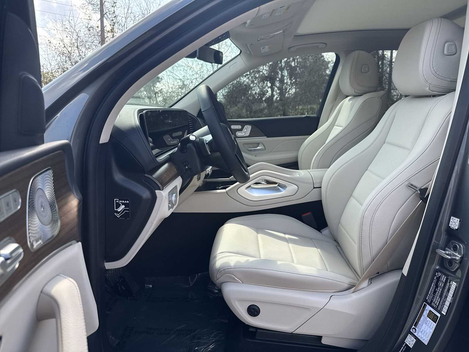 Thumbnail: 2026 Mercedes-Benz GLE - 2