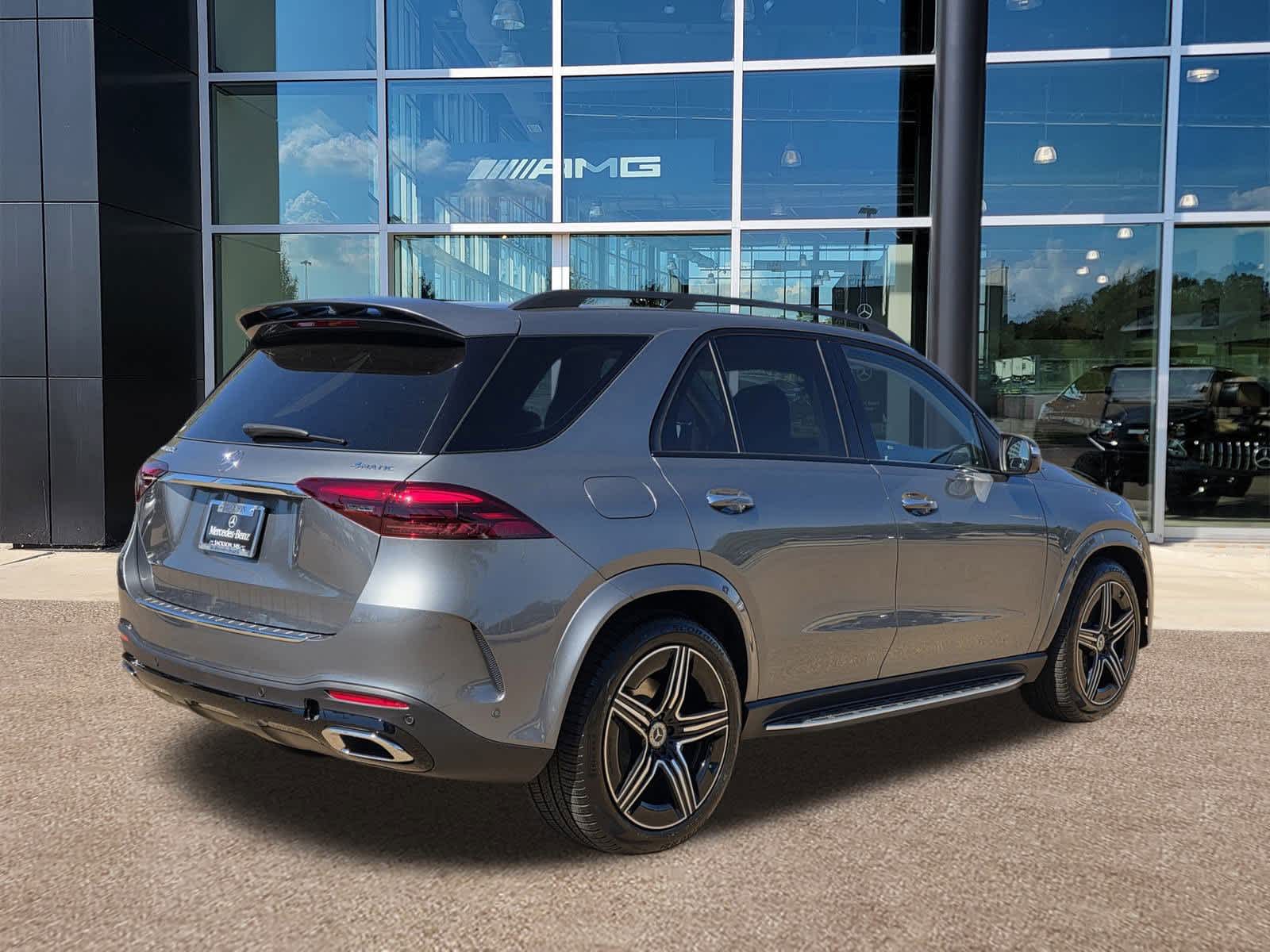 Thumbnail: 2026 Mercedes-Benz GLE - 4