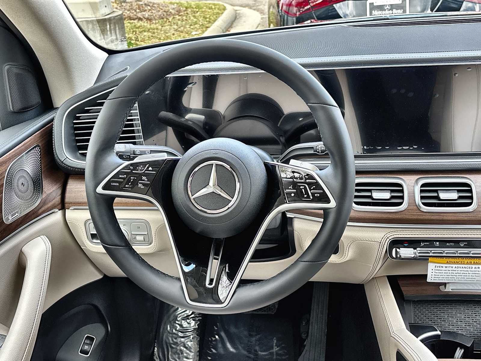 Thumbnail: 2026 Mercedes-Benz GLE - 21