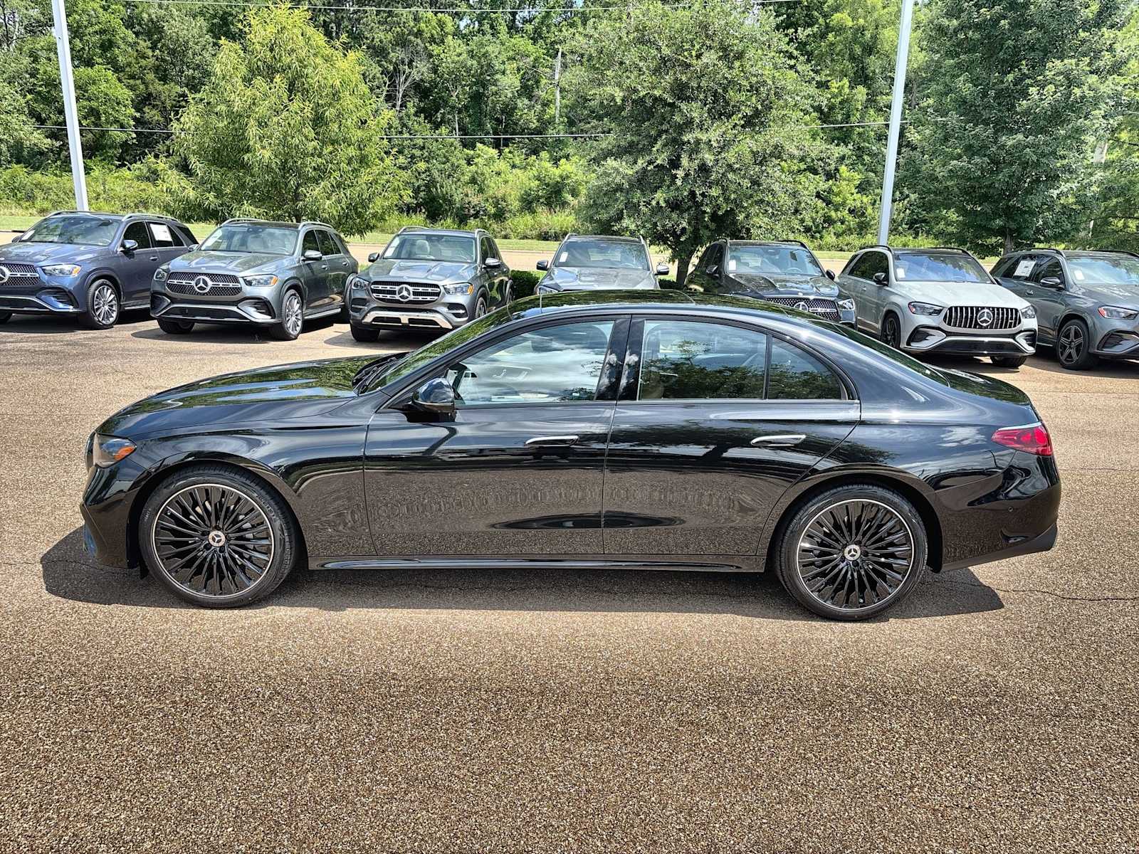 Thumbnail: 2026 Mercedes-Benz E-Class - 5