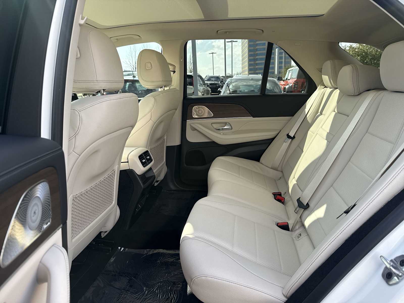 Thumbnail: 2026 Mercedes-Benz GLE - 18