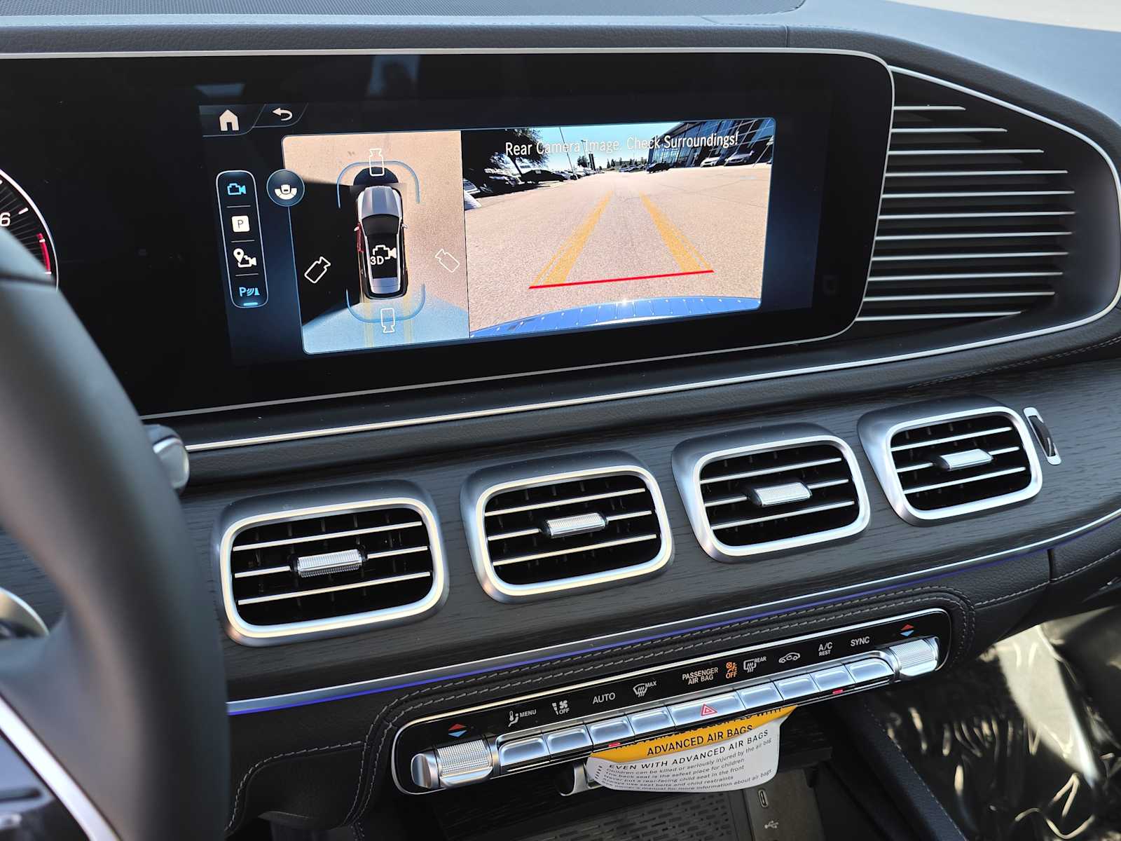 Thumbnail: 2026 Mercedes-Benz GLE - 9