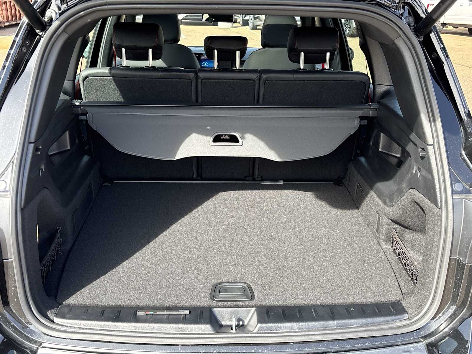 Thumbnail: 2026 Mercedes-Benz GLB - 26