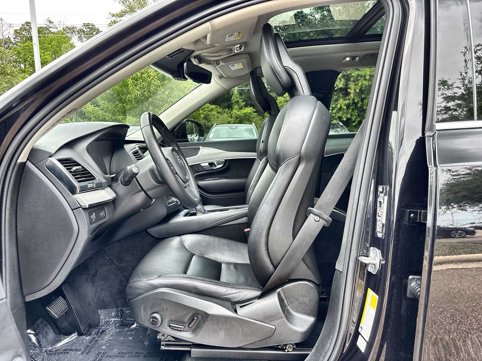 Thumbnail: 2021 Volvo XC90 - 3