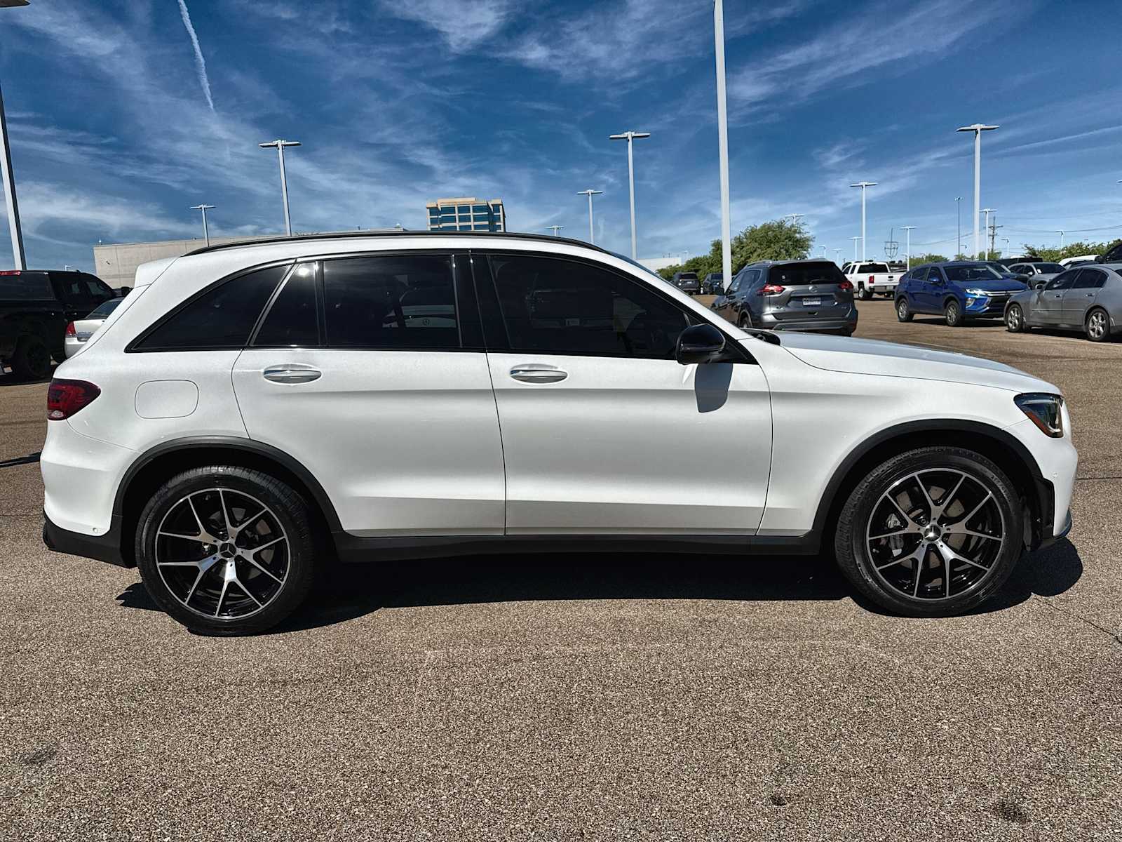 Thumbnail: 2021 Mercedes-Benz GLC - 10