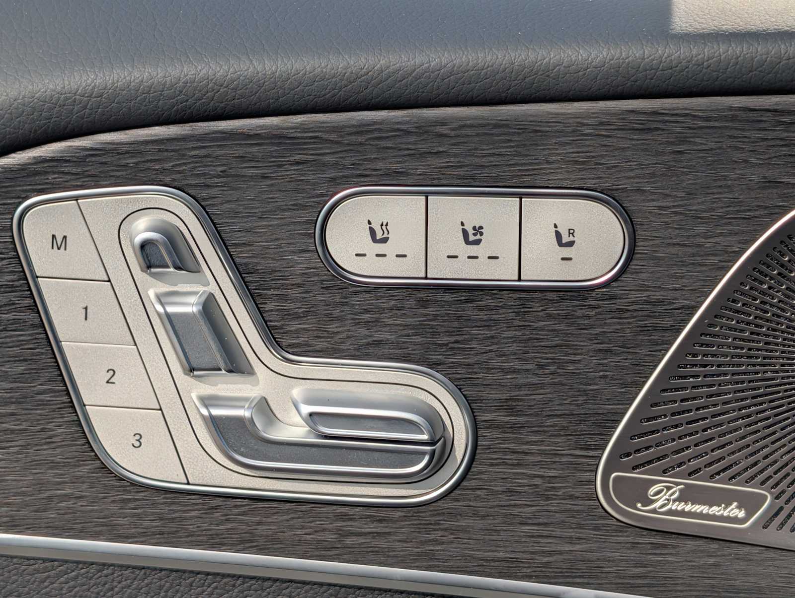 Thumbnail: 2026 Mercedes-Benz GLE - 21